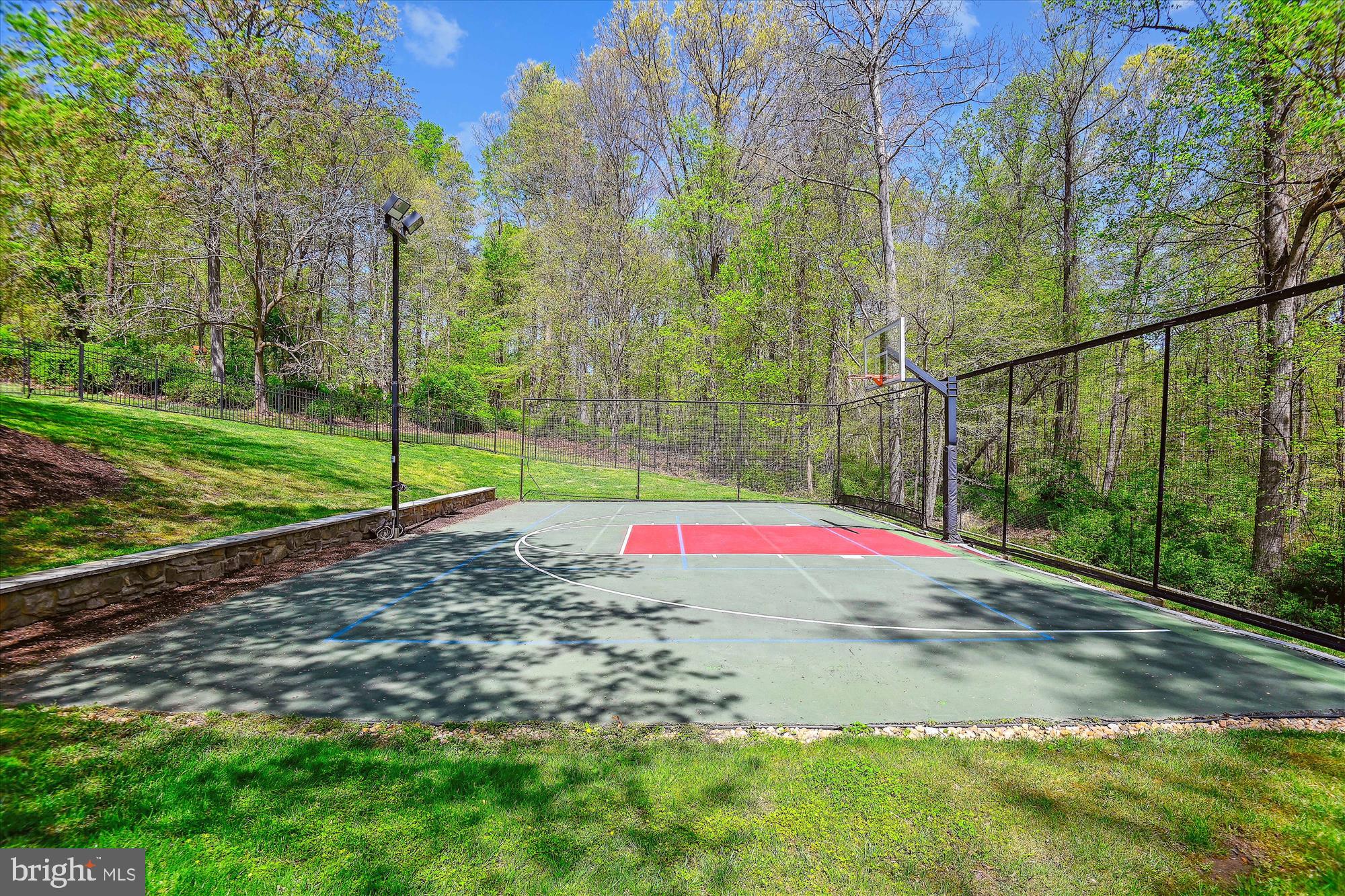 TEMPLES DELIGHT - Residential