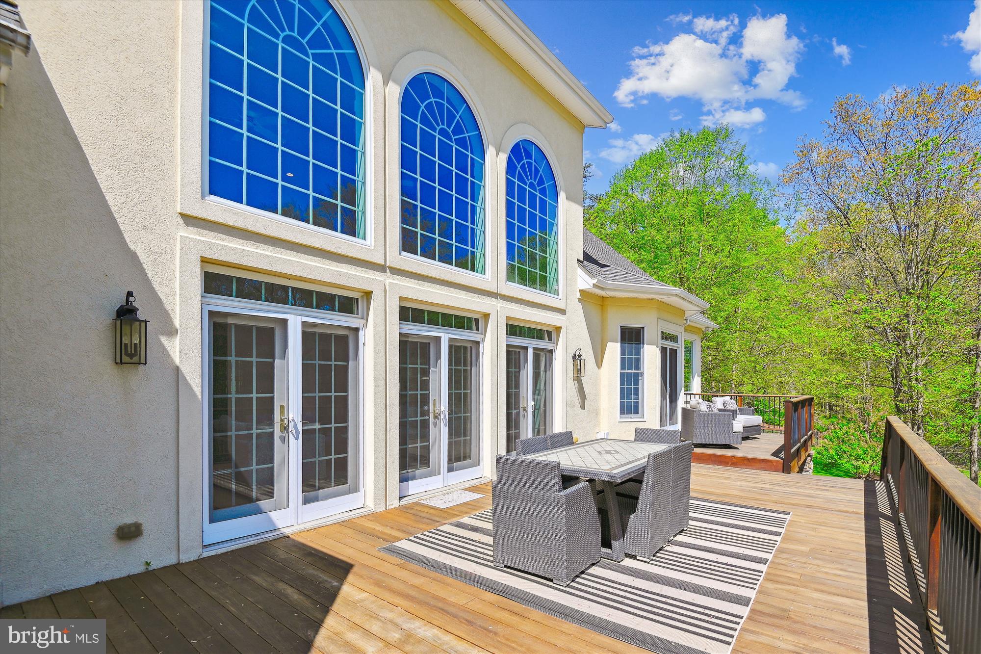 TEMPLES DELIGHT - Residential