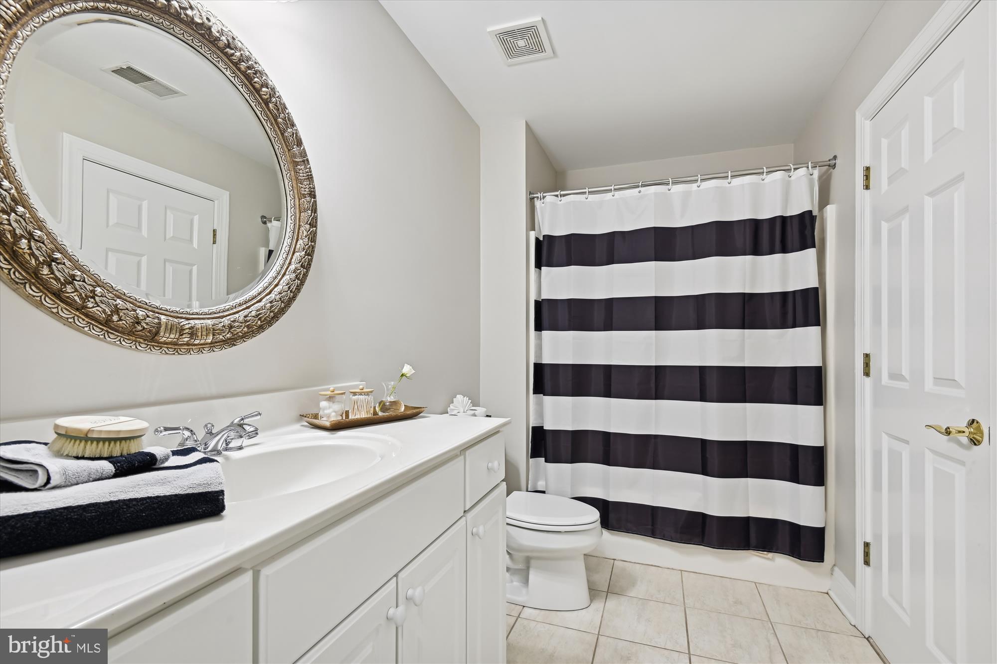 TEMPLES DELIGHT - Residential