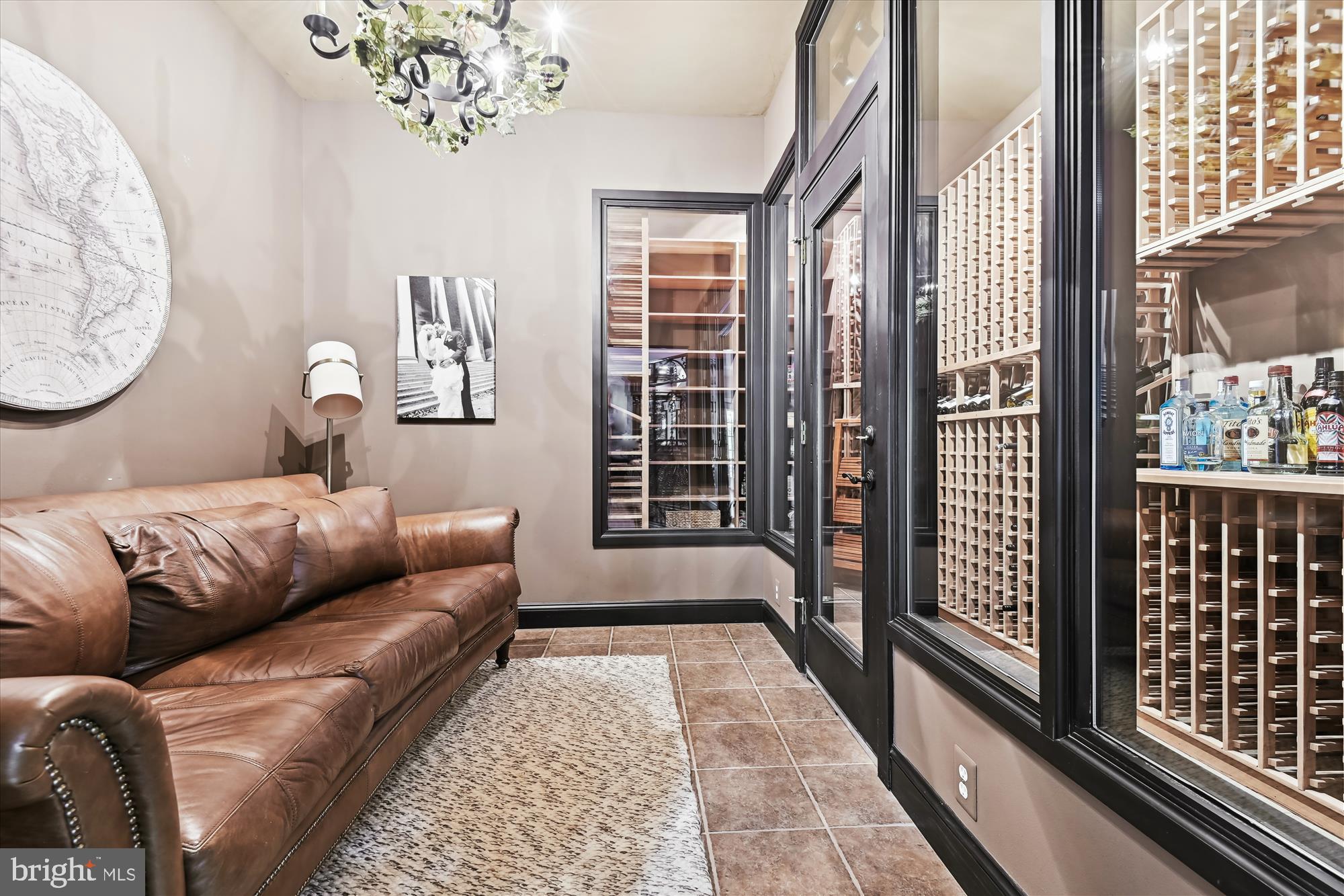 TEMPLES DELIGHT - Residential