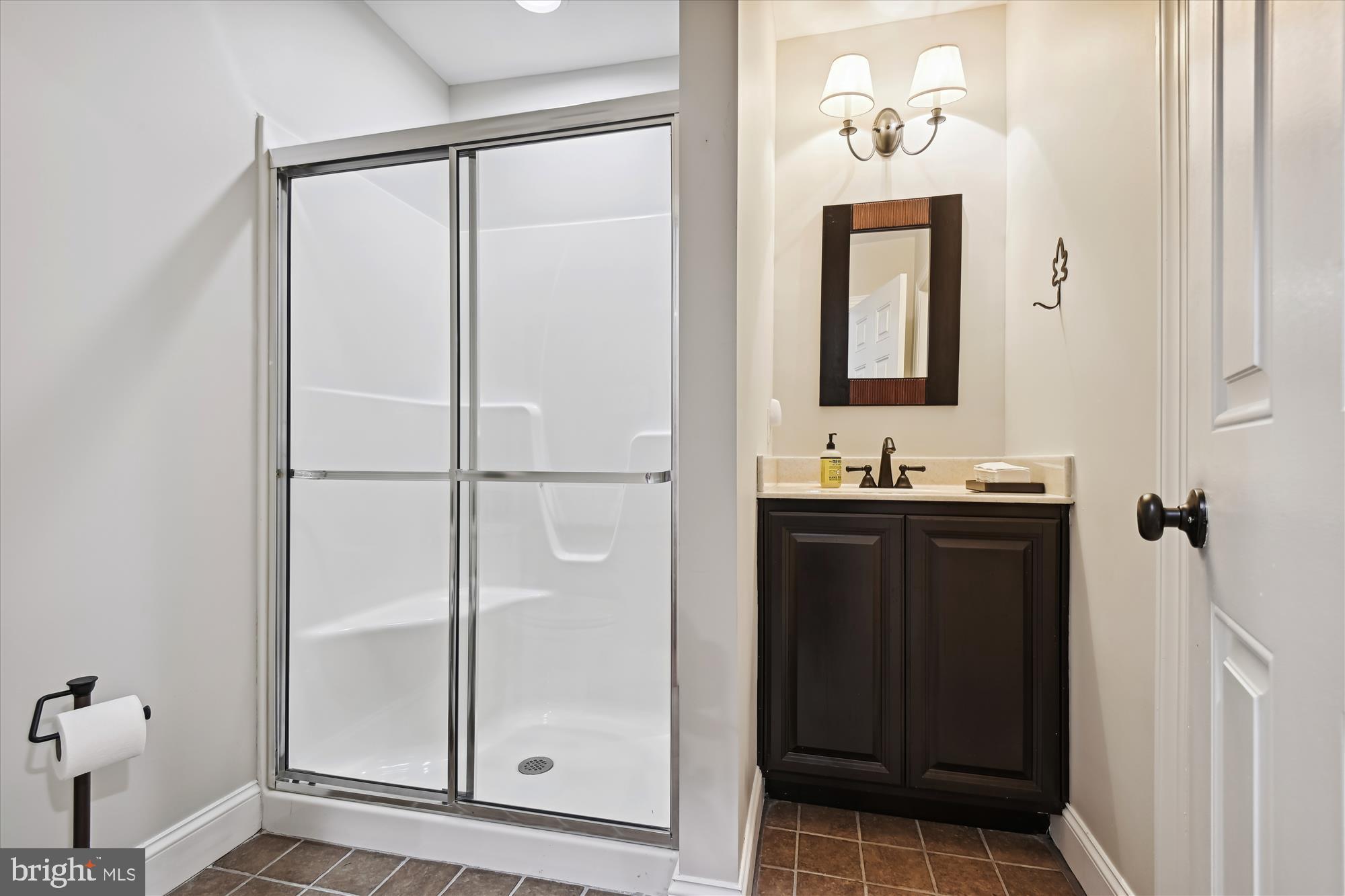 TEMPLES DELIGHT - Residential