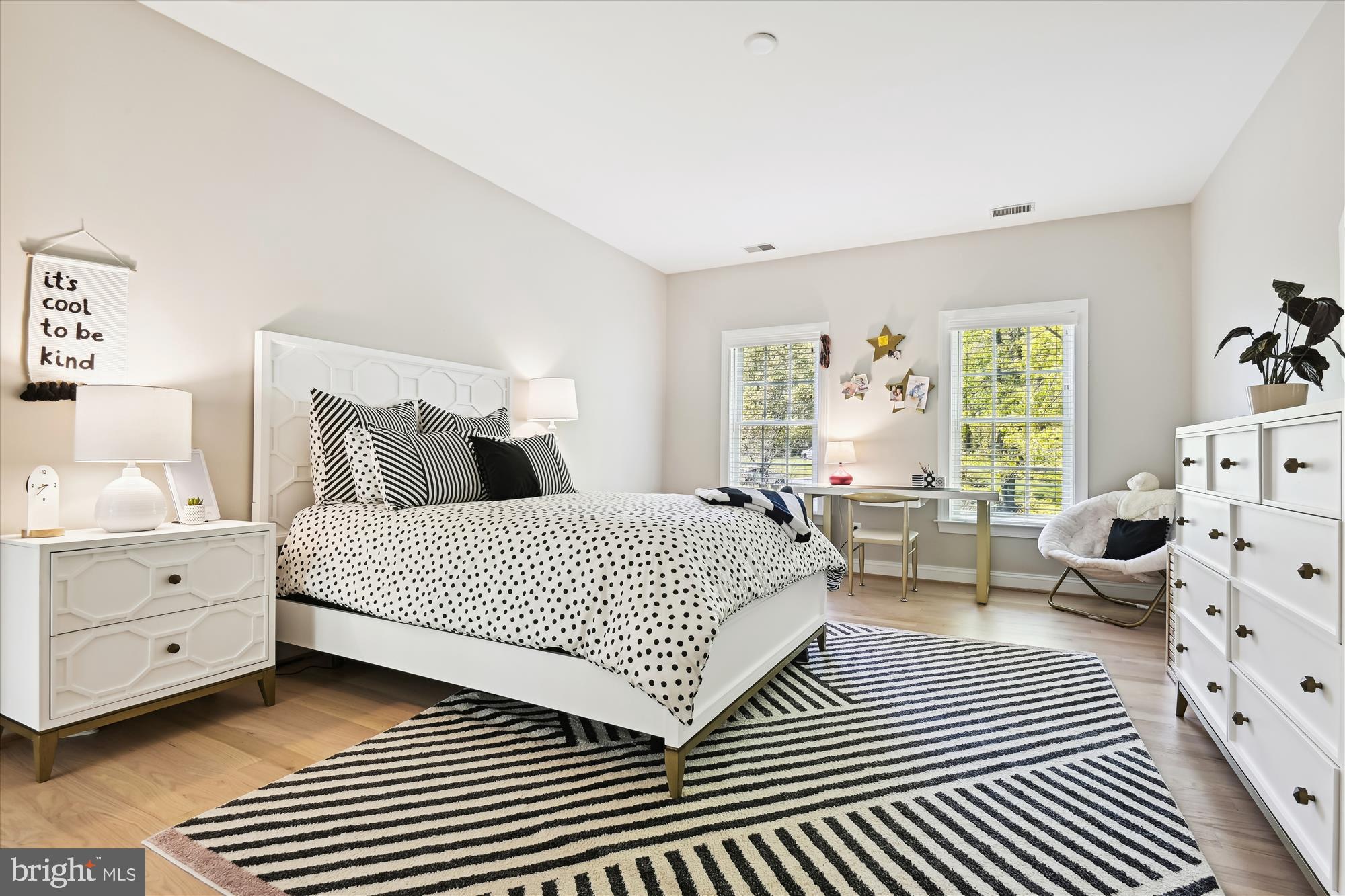 TEMPLES DELIGHT - Residential