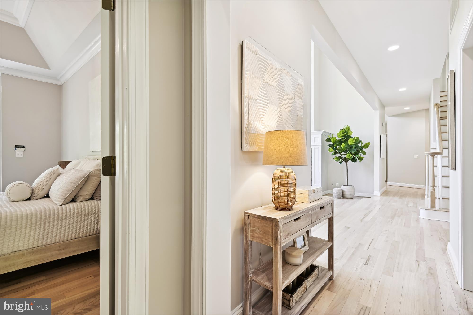 TEMPLES DELIGHT - Residential