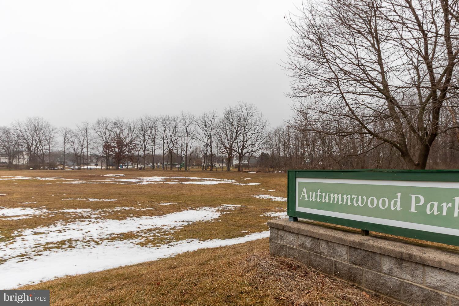 GOLDEN ORCHARDS - Residential