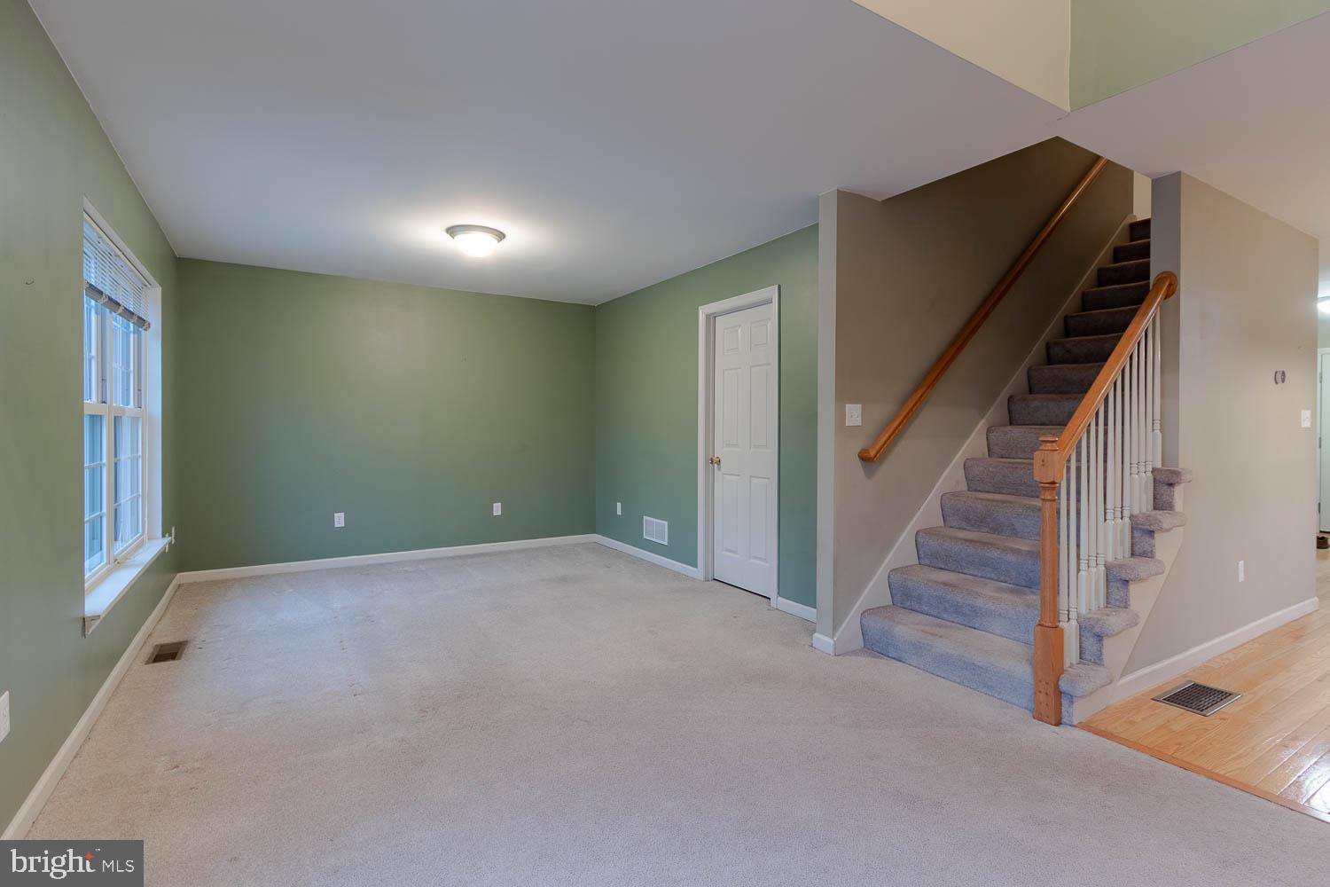 GOLDEN ORCHARDS - Residential