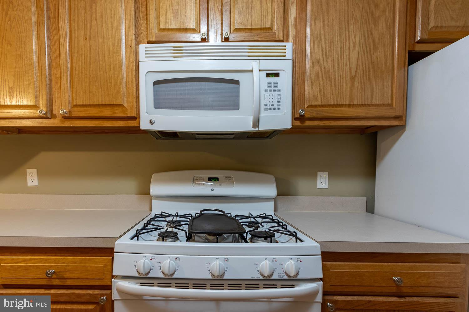 GOLDEN ORCHARDS - Residential