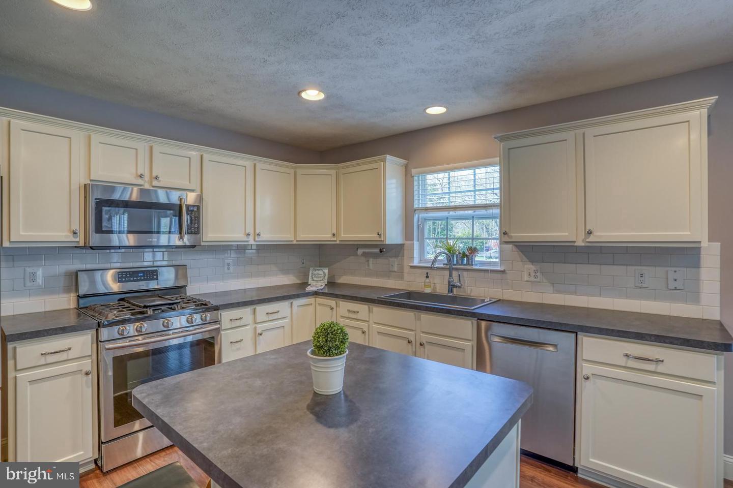 1709 CATTAIL COMMONS WAY