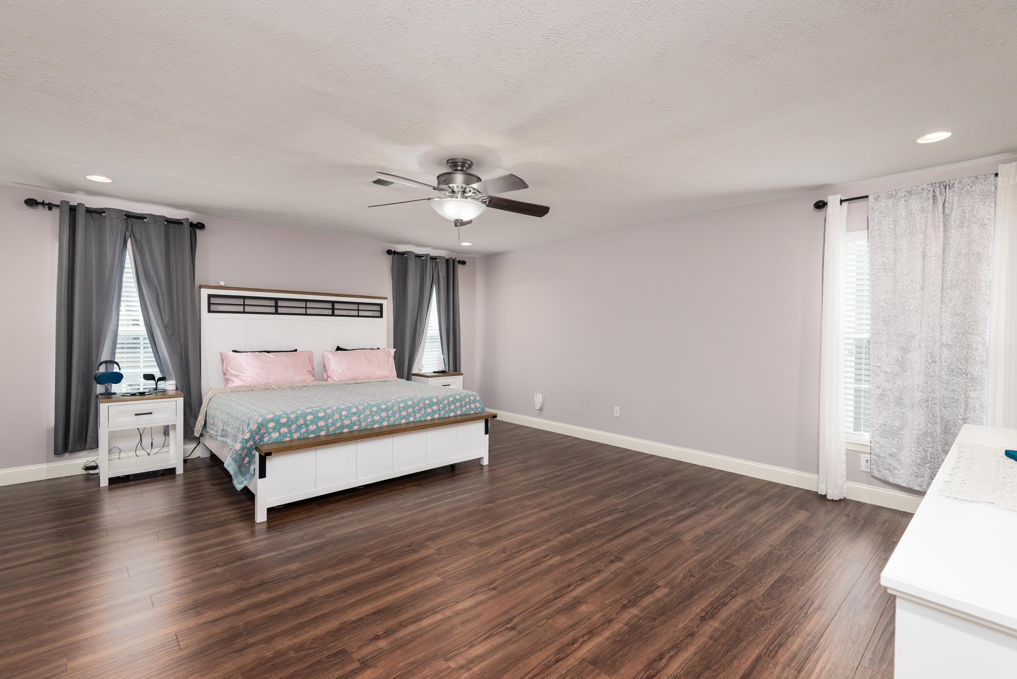 SAVANNAH OVERLOOK - Residential