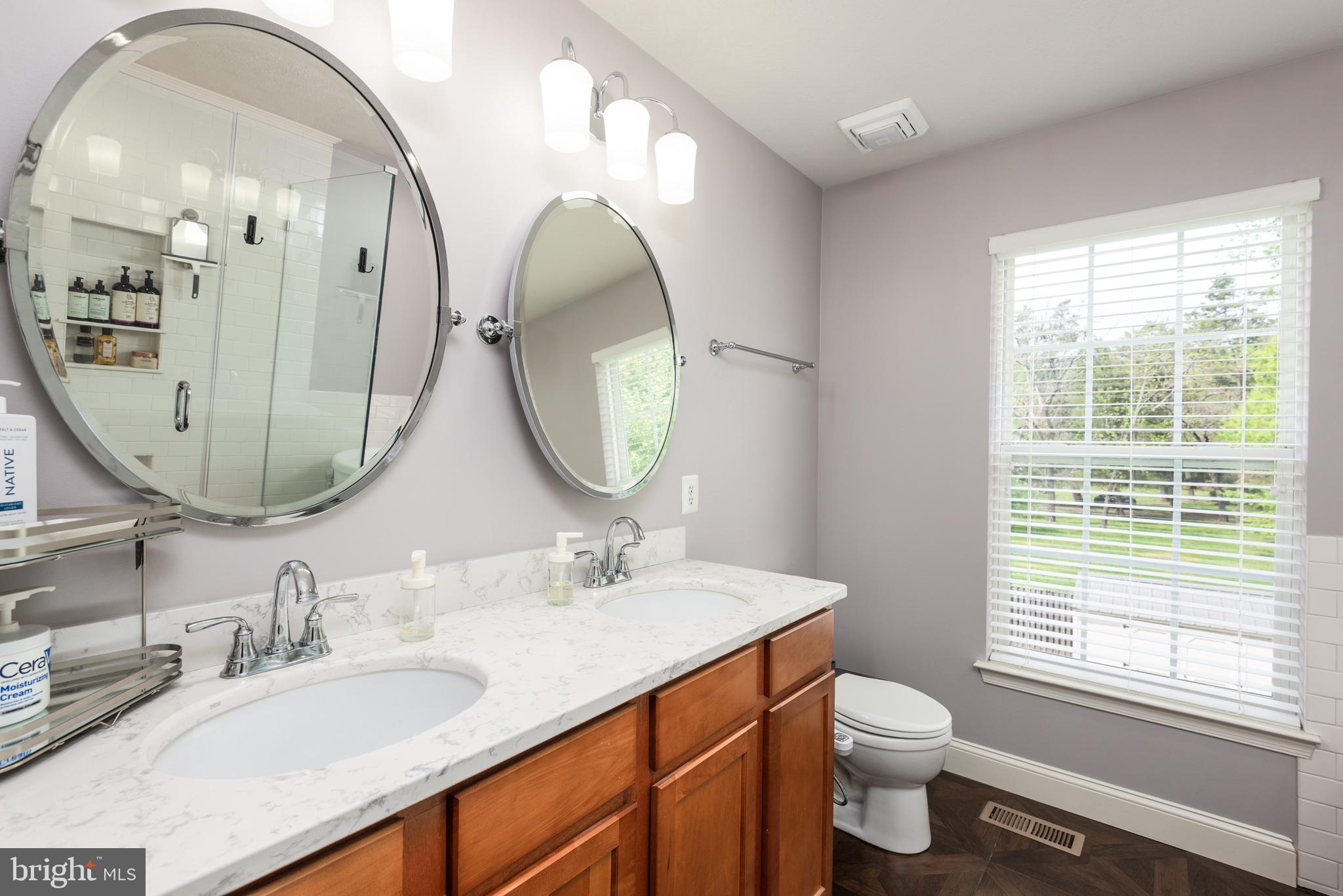 SAVANNAH OVERLOOK - Residential