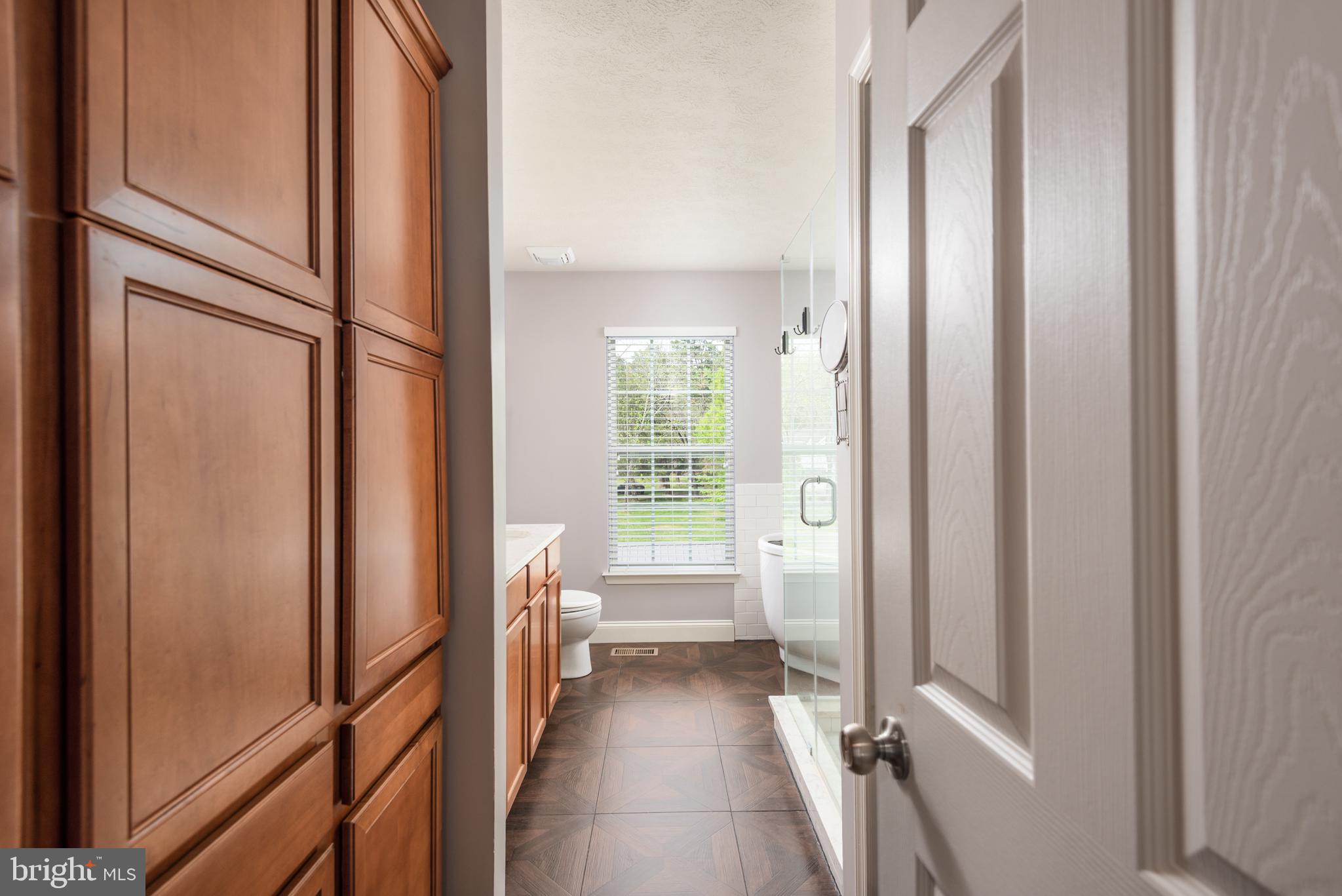 SAVANNAH OVERLOOK - Residential