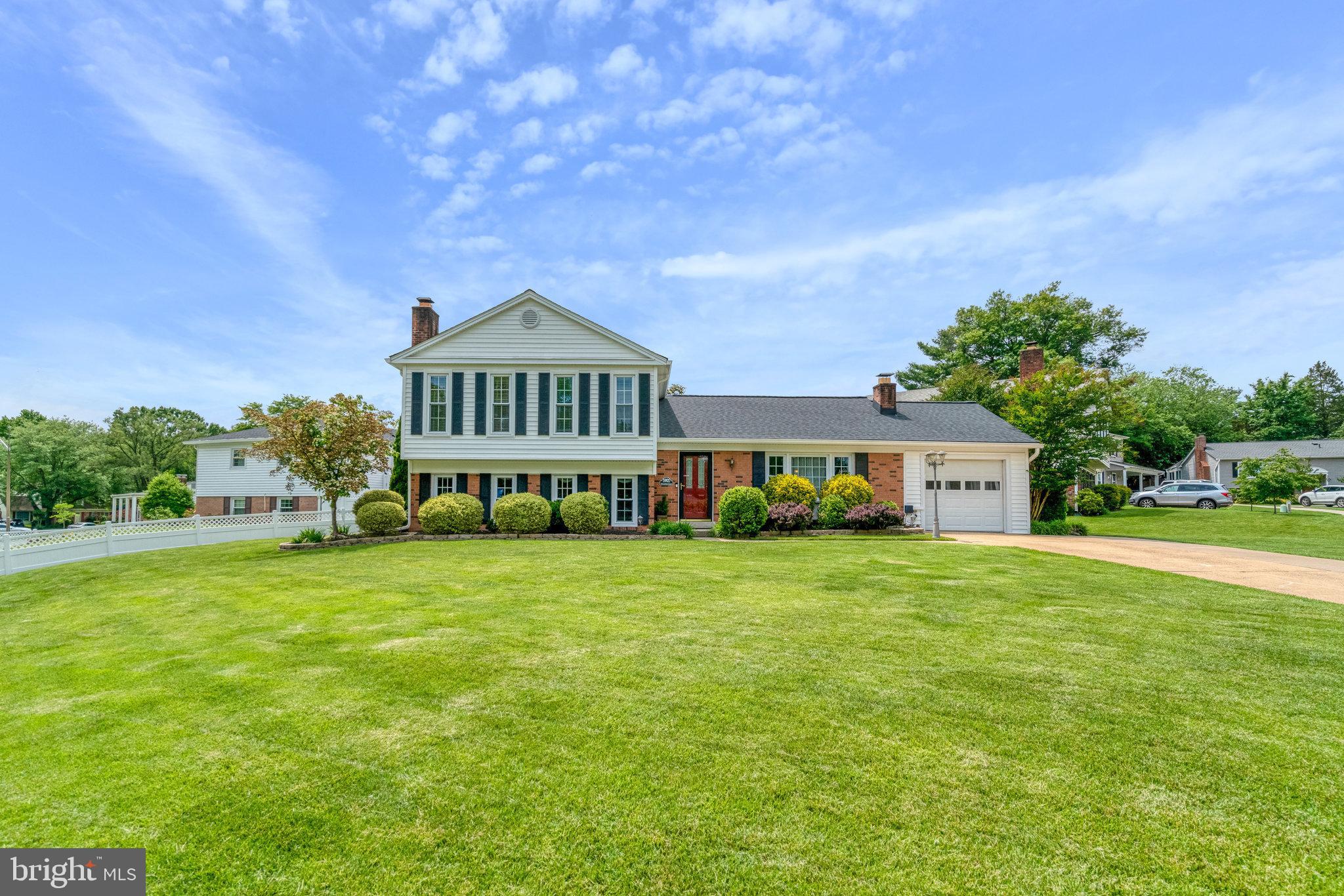5901 WIVENHOE COURT