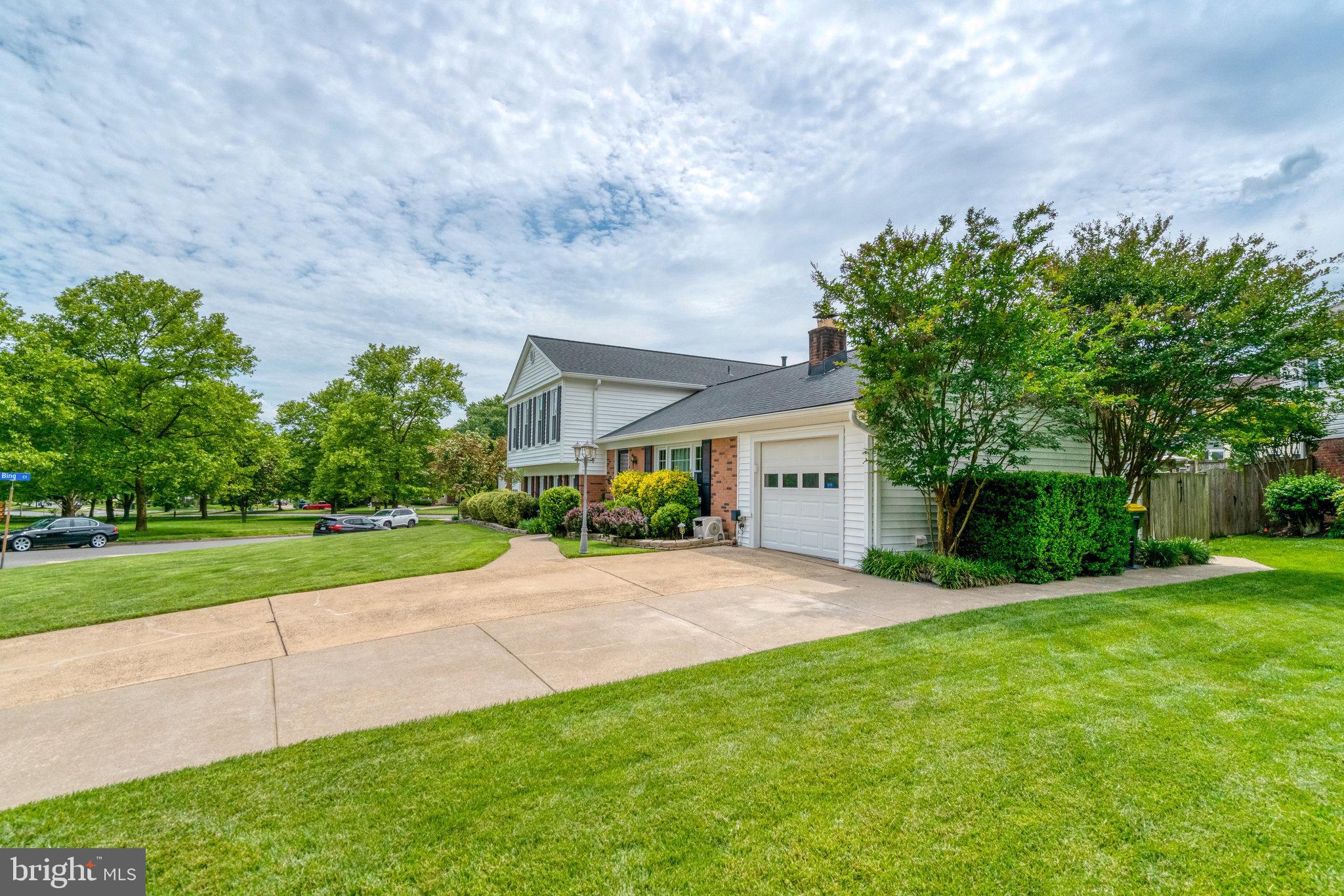 5901 WIVENHOE COURT