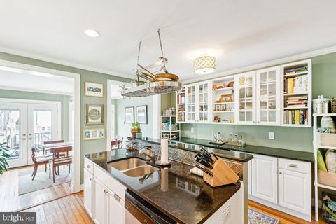 1814 D STREET SE WASHINGTON DC 20003