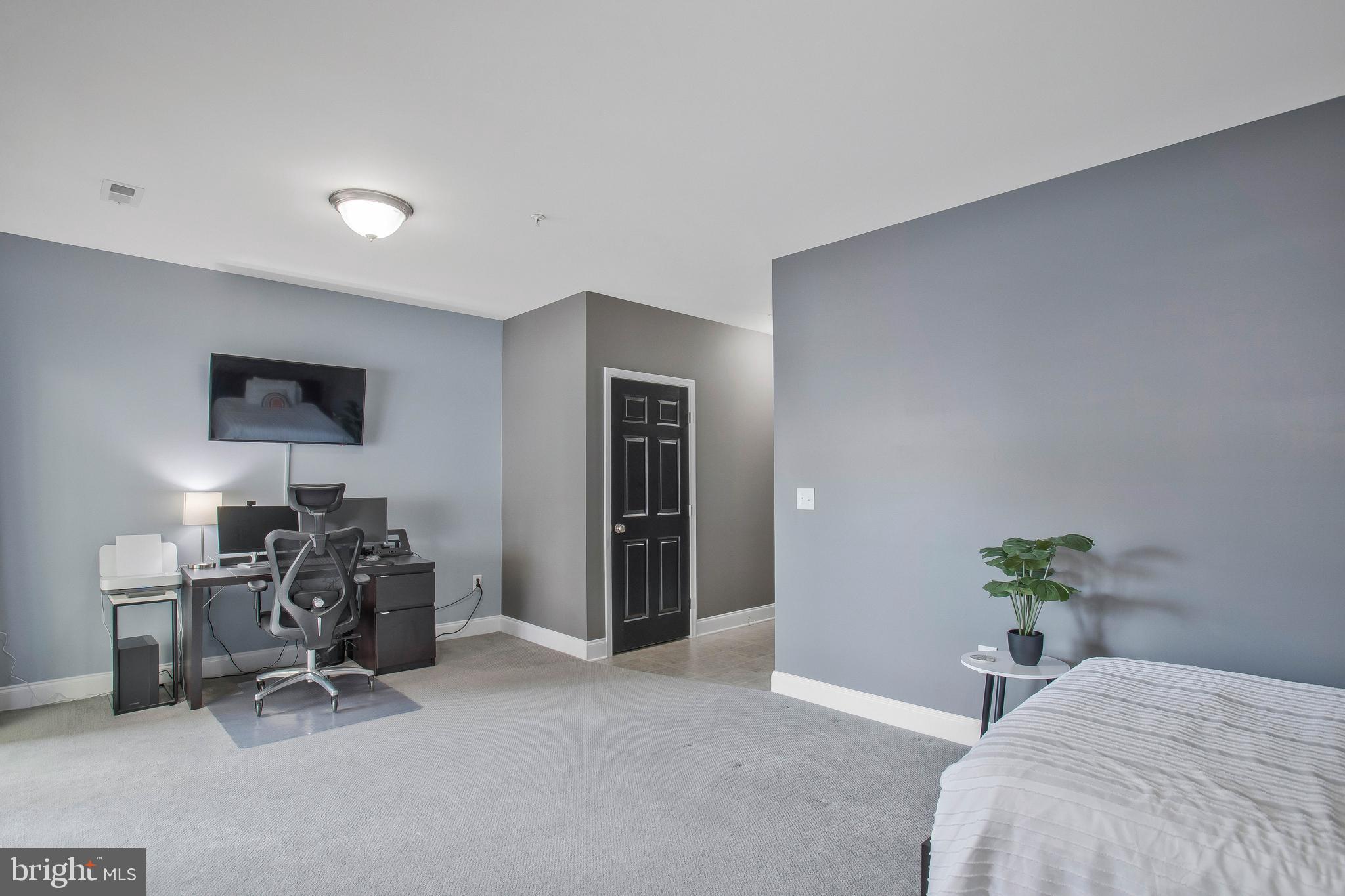 SAN FRANCISCO BY THE BAY - Residential