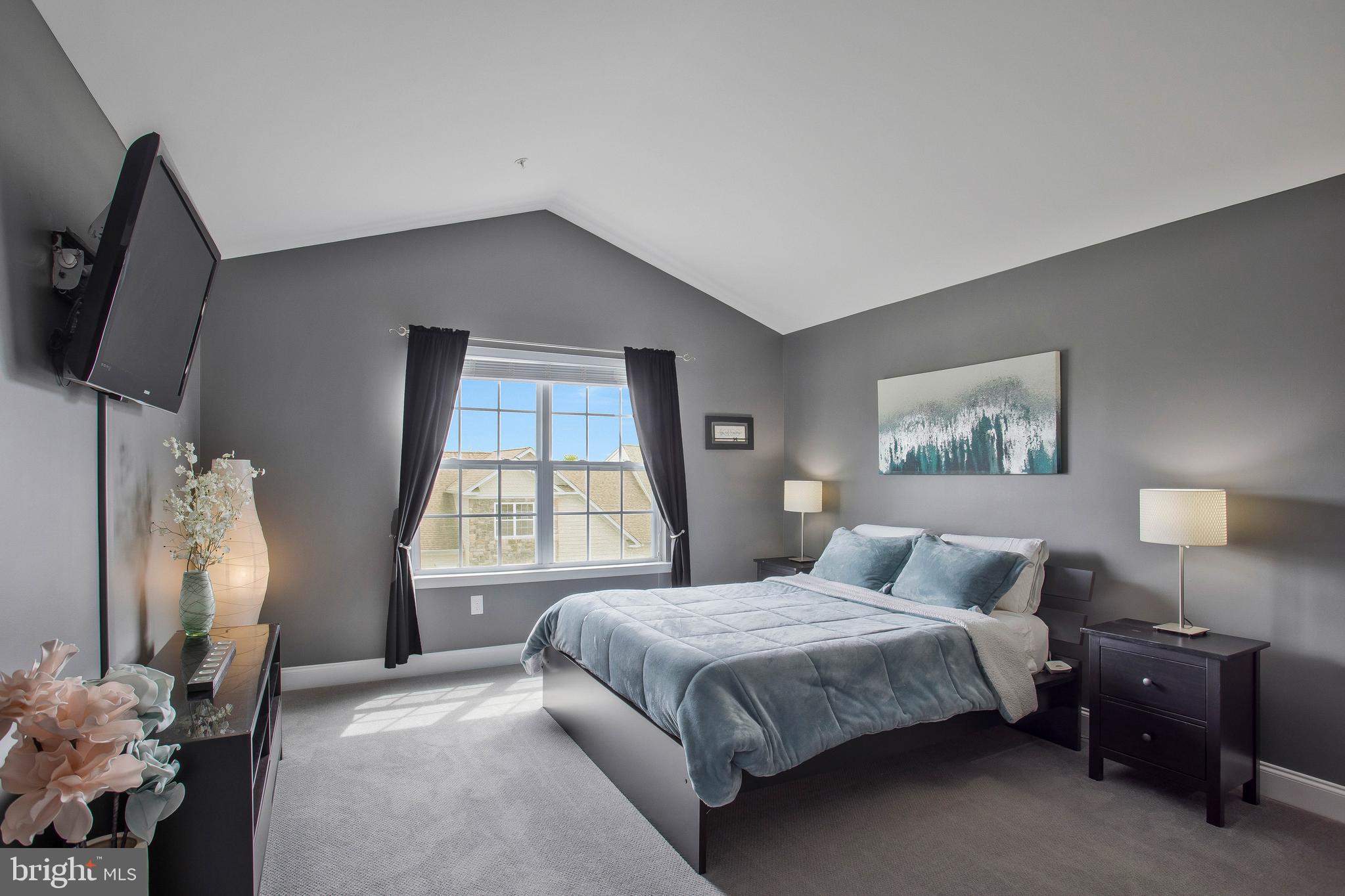 SAN FRANCISCO BY THE BAY - Residential