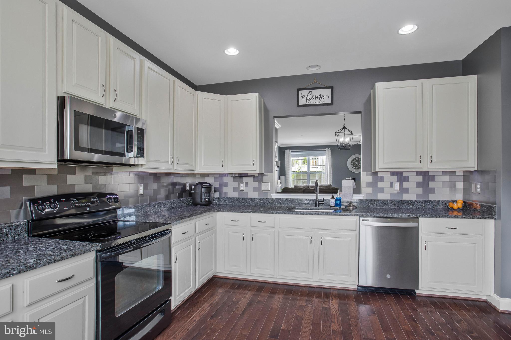 SAN FRANCISCO BY THE BAY - Residential