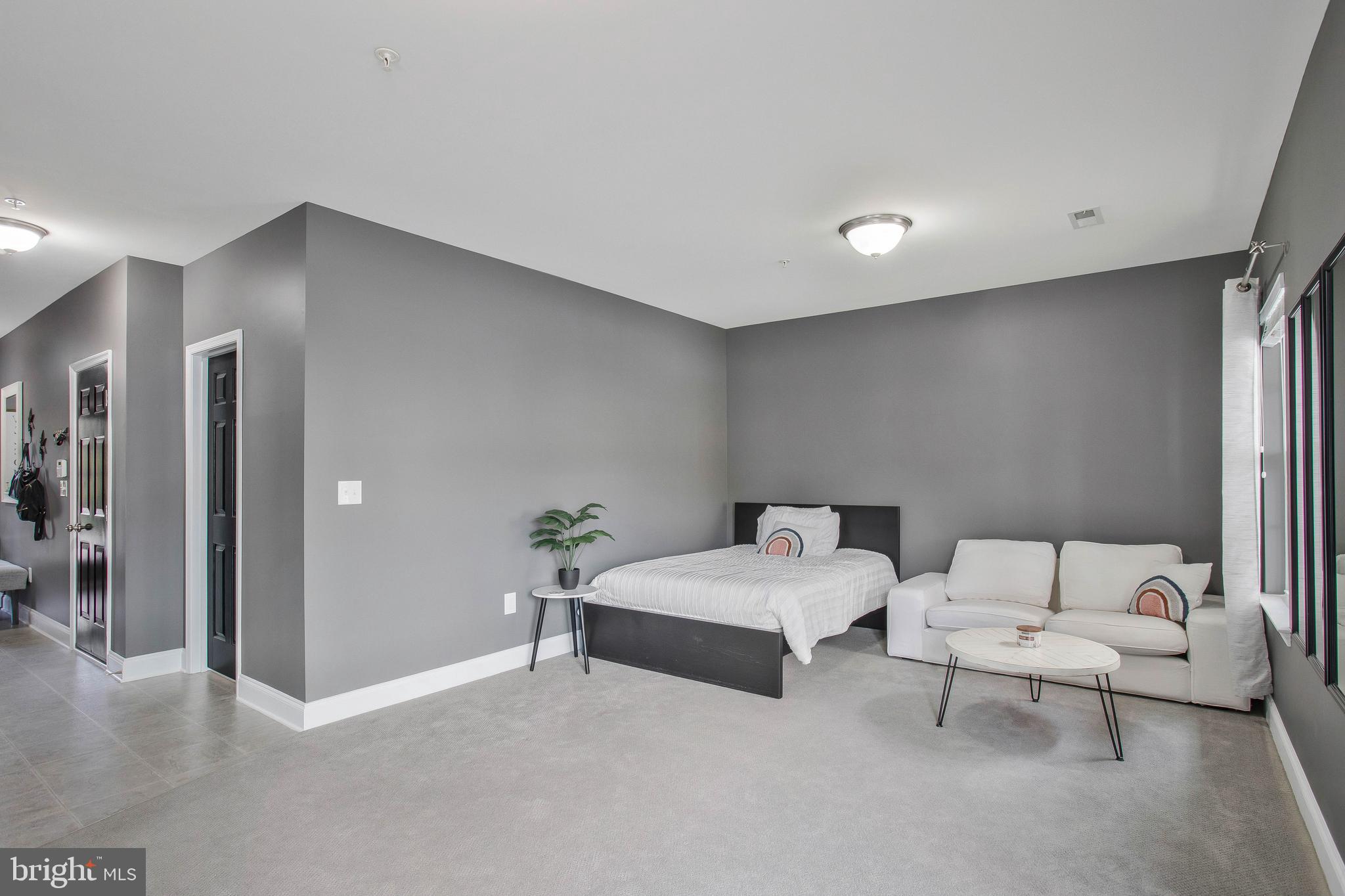 SAN FRANCISCO BY THE BAY - Residential