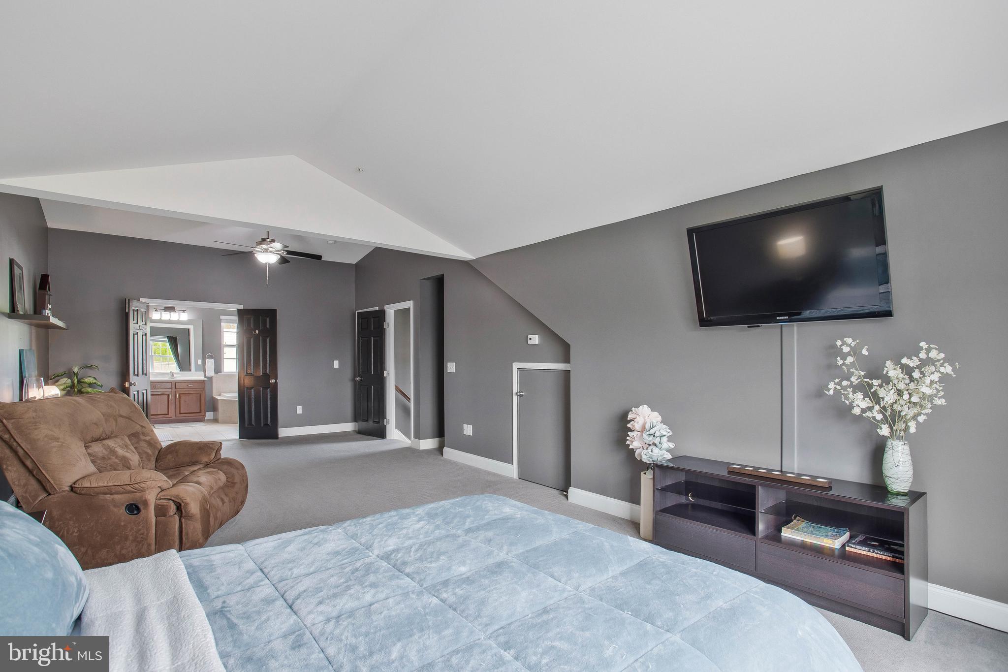 SAN FRANCISCO BY THE BAY - Residential