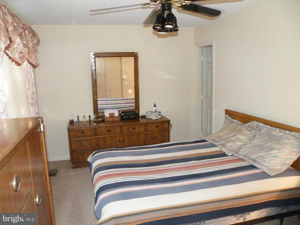 ADDISON WOODS PLAT 1 - Residential