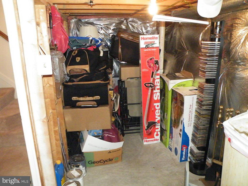 ADDISON WOODS PLAT 1 - Residential