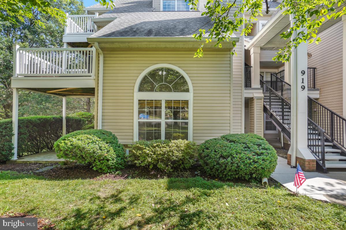 919 HILLSIDE LAKE TERRACE 310