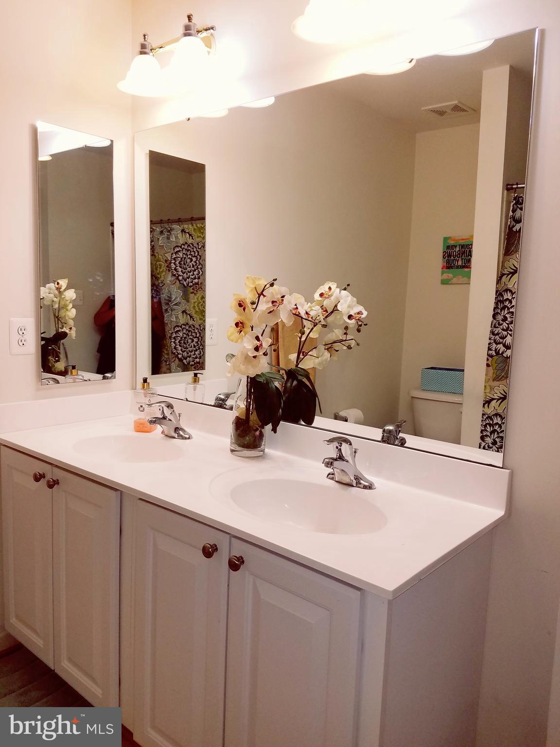 WOODSTREAM - Residential Lease