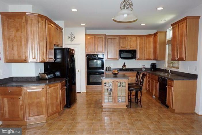 WOODSTREAM - Residential Lease