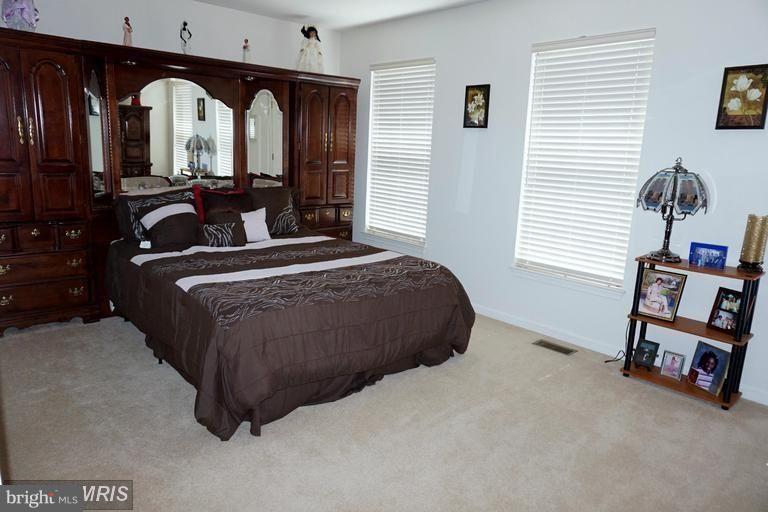 WOODSTREAM - Residential Lease