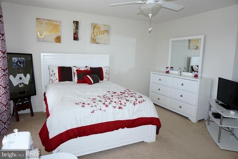 WOODSTREAM - Residential Lease