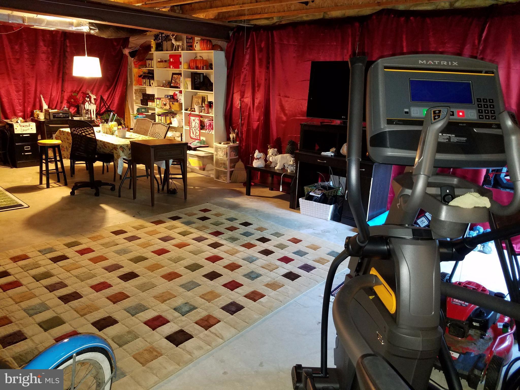 WOODSTREAM - Residential Lease