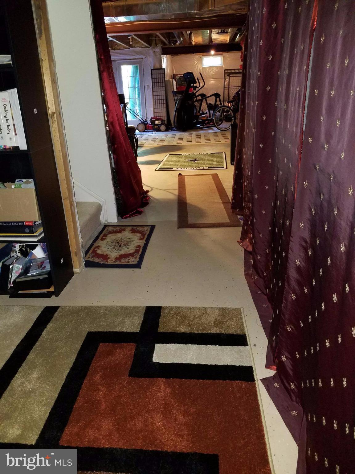 WOODSTREAM - Residential Lease