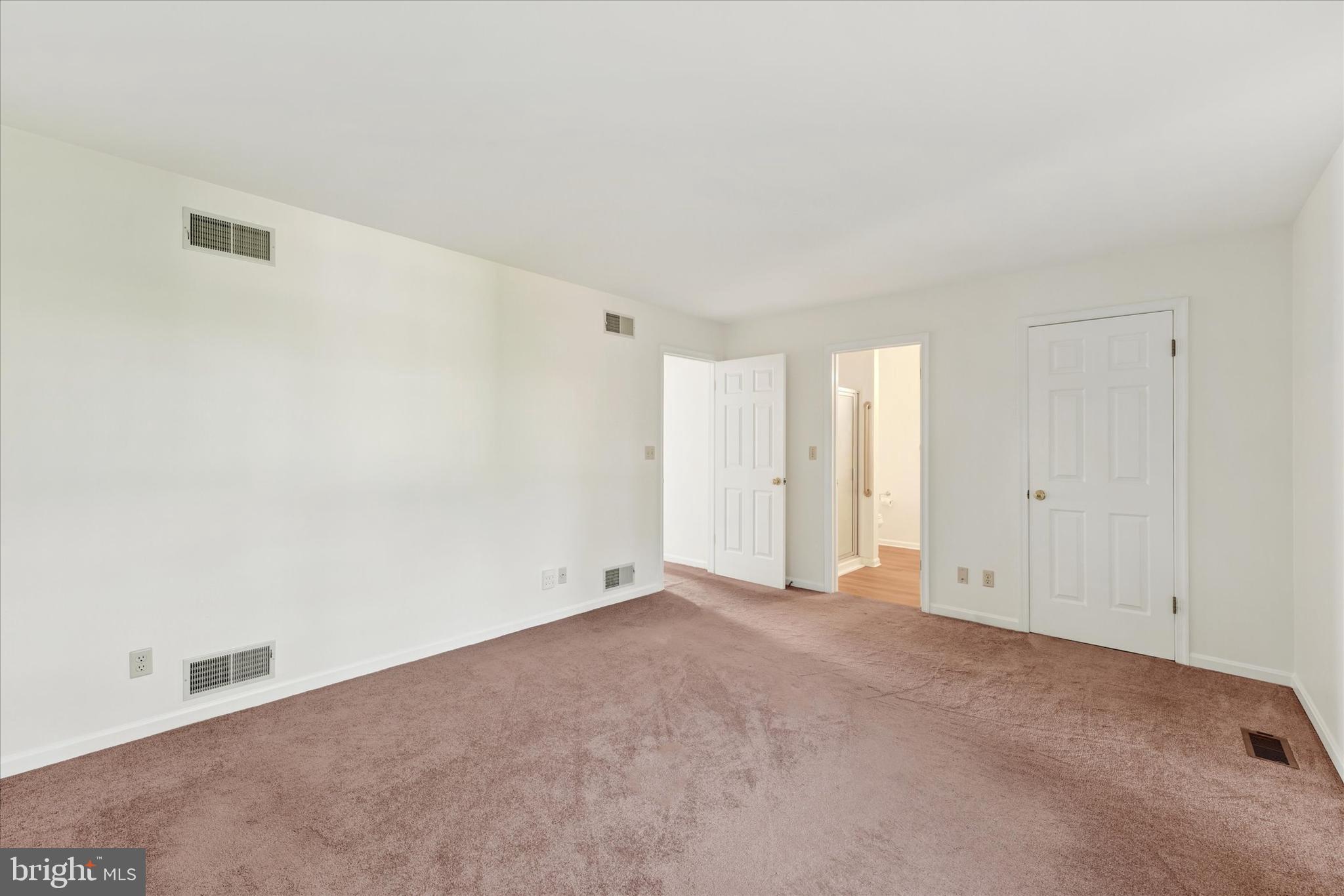 HAMPSTEAD HEIGHTS - Residential