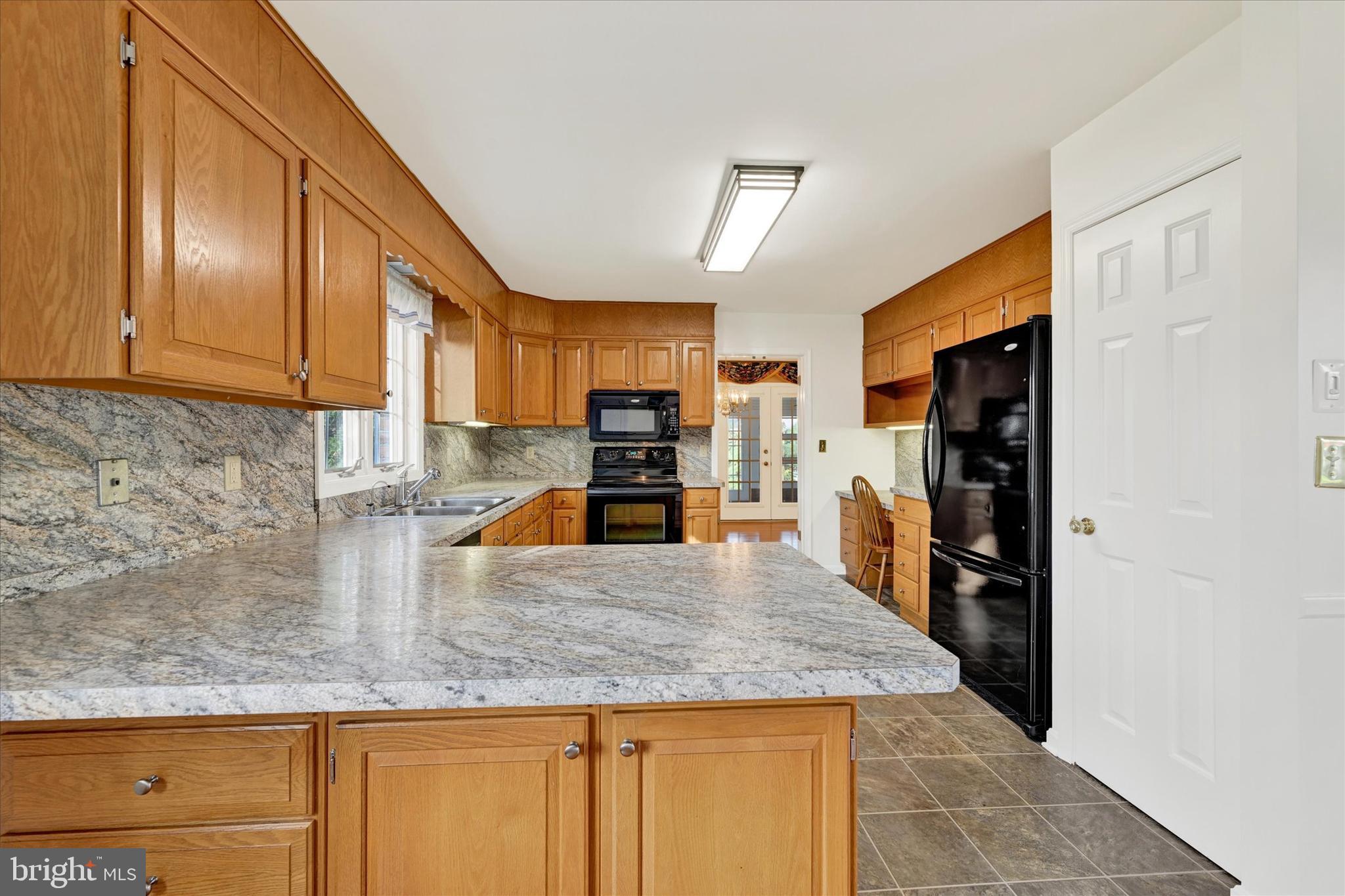 HAMPSTEAD HEIGHTS - Residential