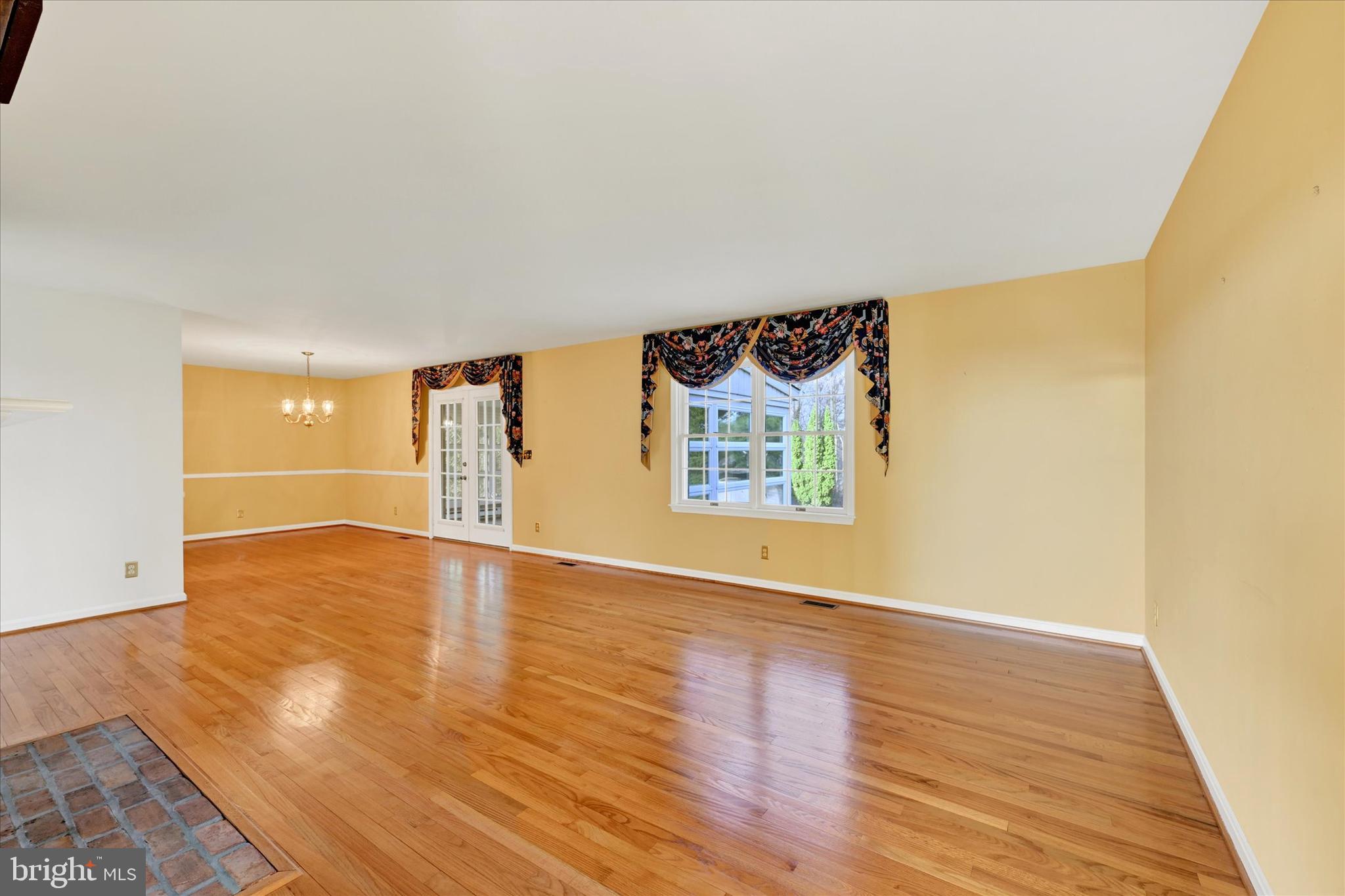 HAMPSTEAD HEIGHTS - Residential