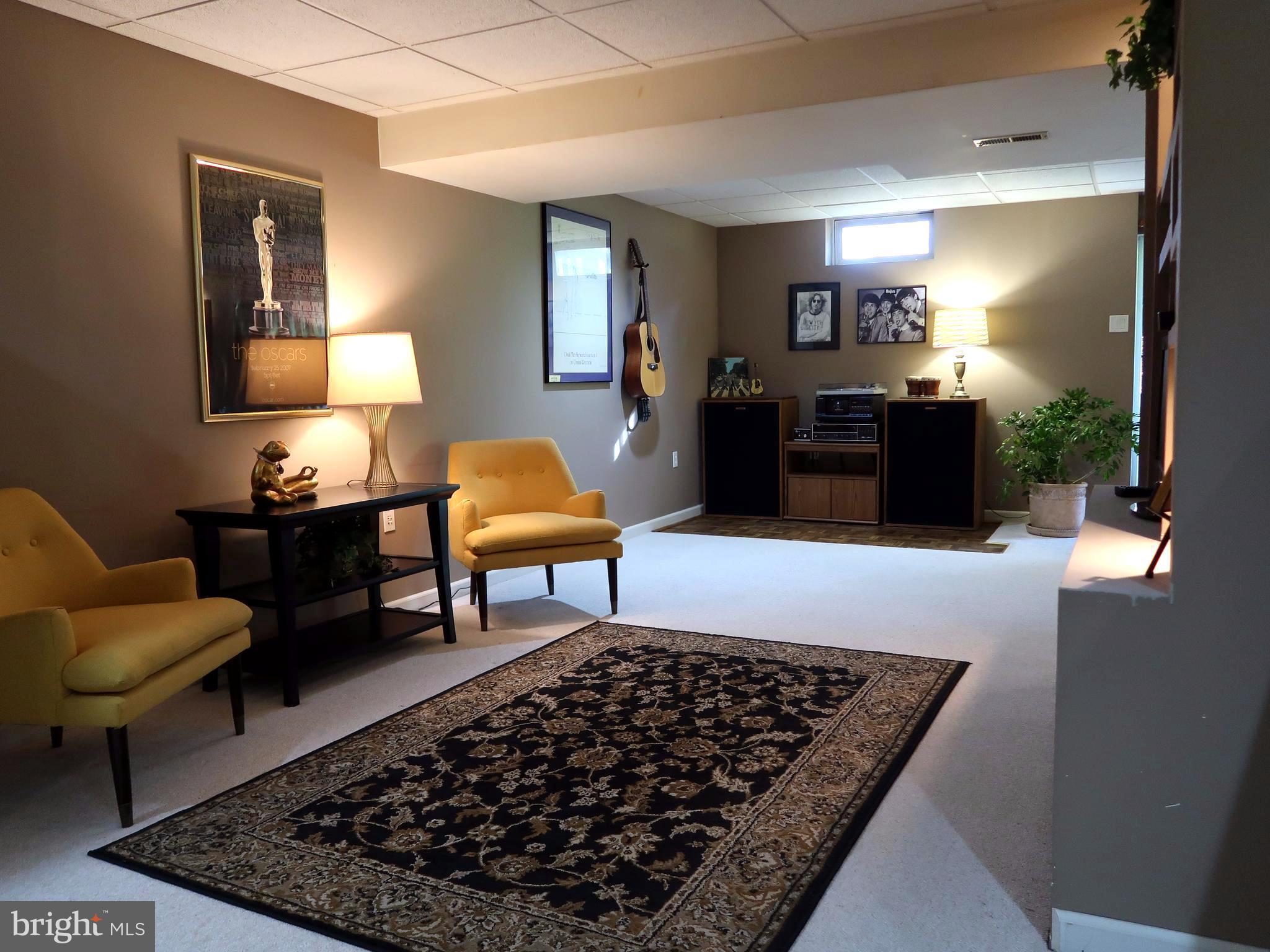 HICKORY OVERLOOK - Residential