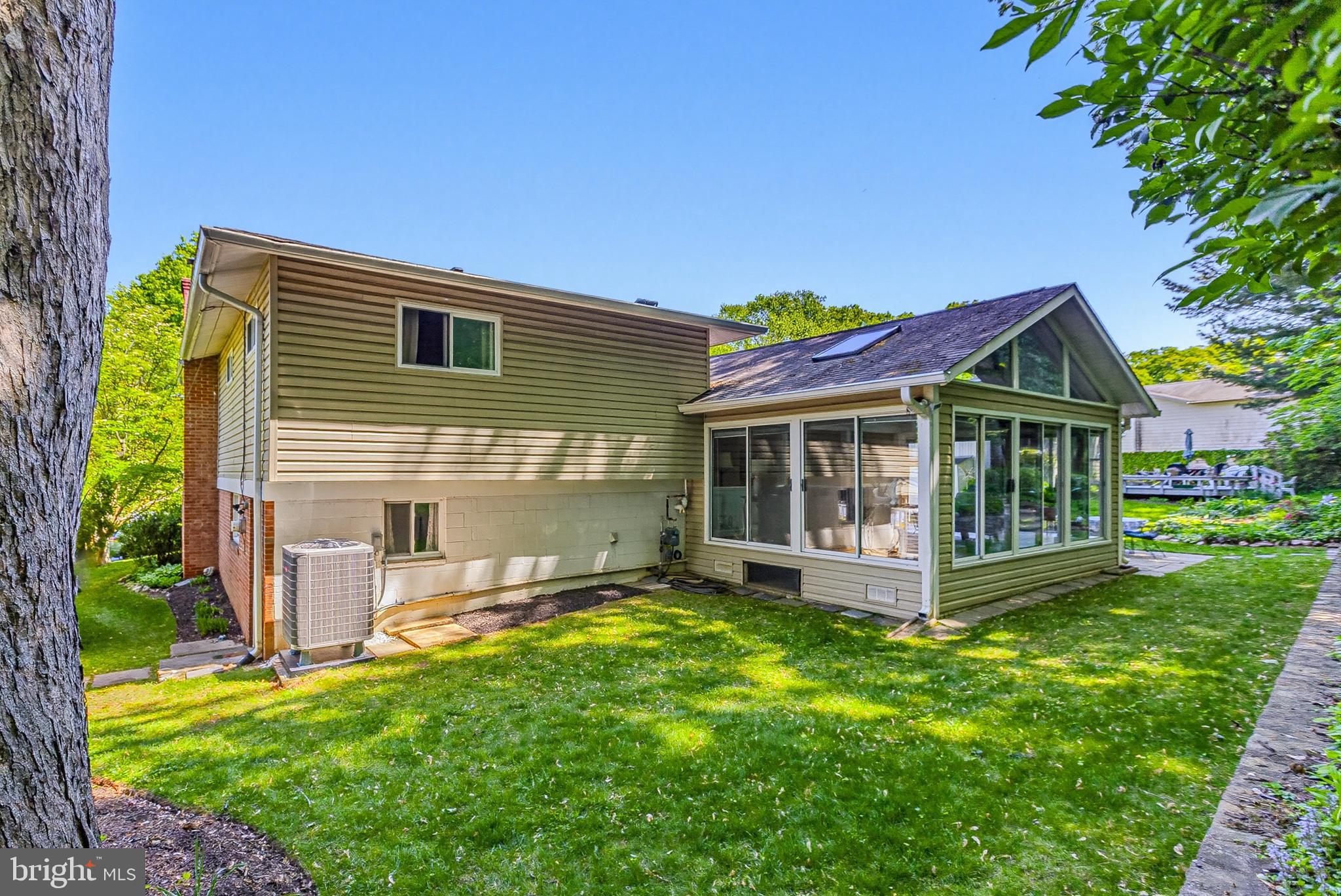 BEL PRE WOODS - Residential