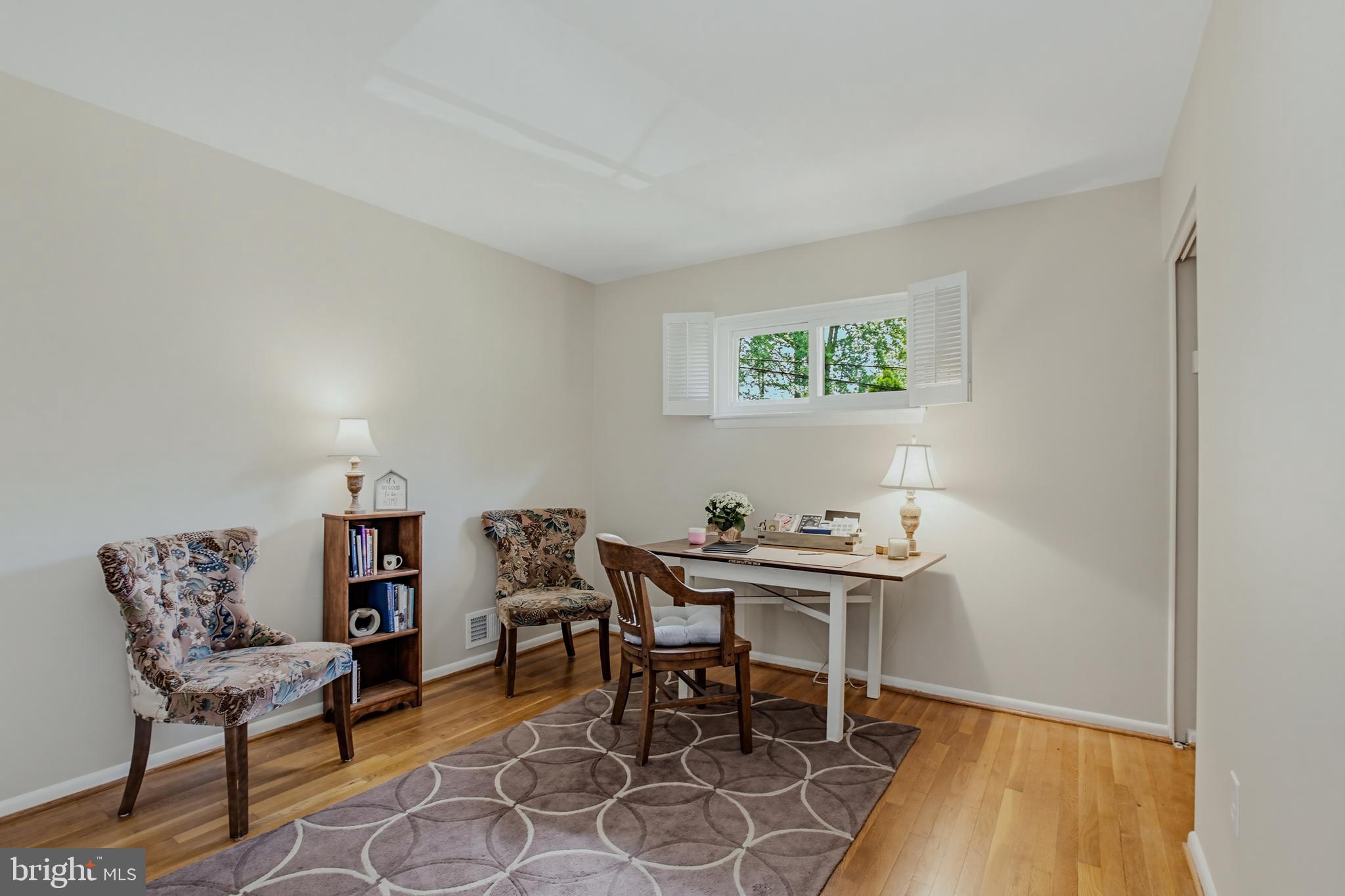 BEL PRE WOODS - Residential