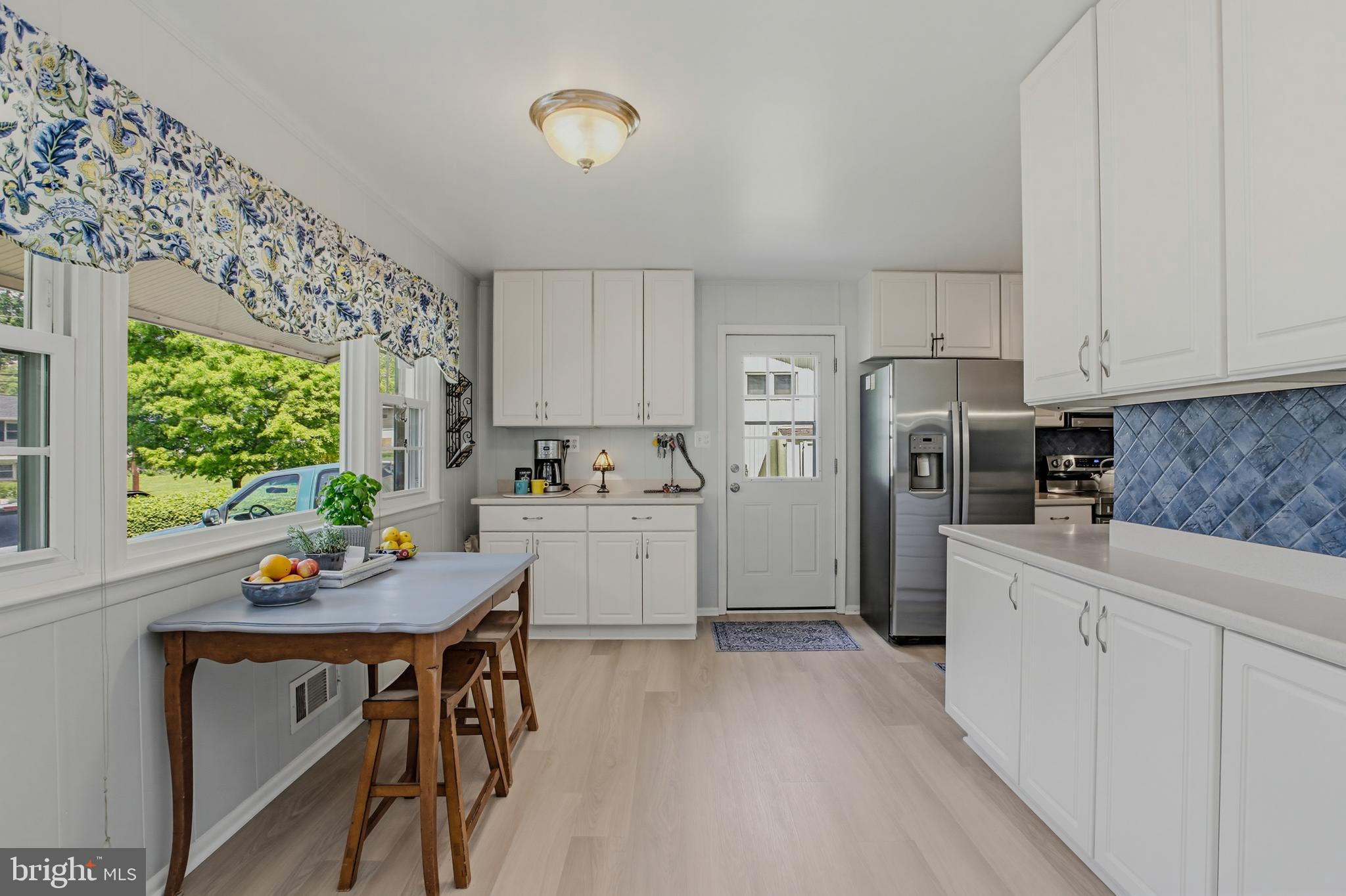 BEL PRE WOODS - Residential