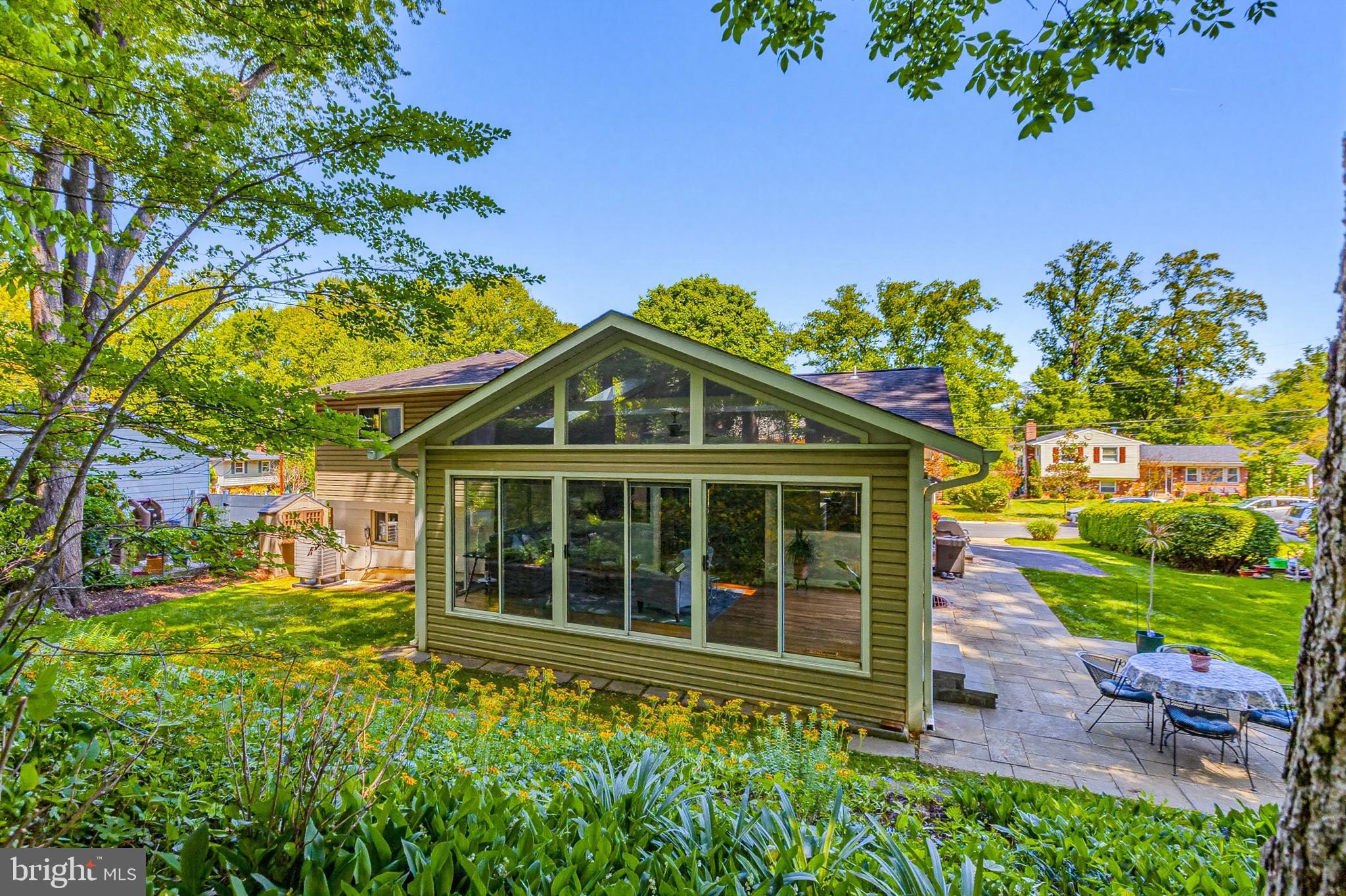 BEL PRE WOODS - Residential