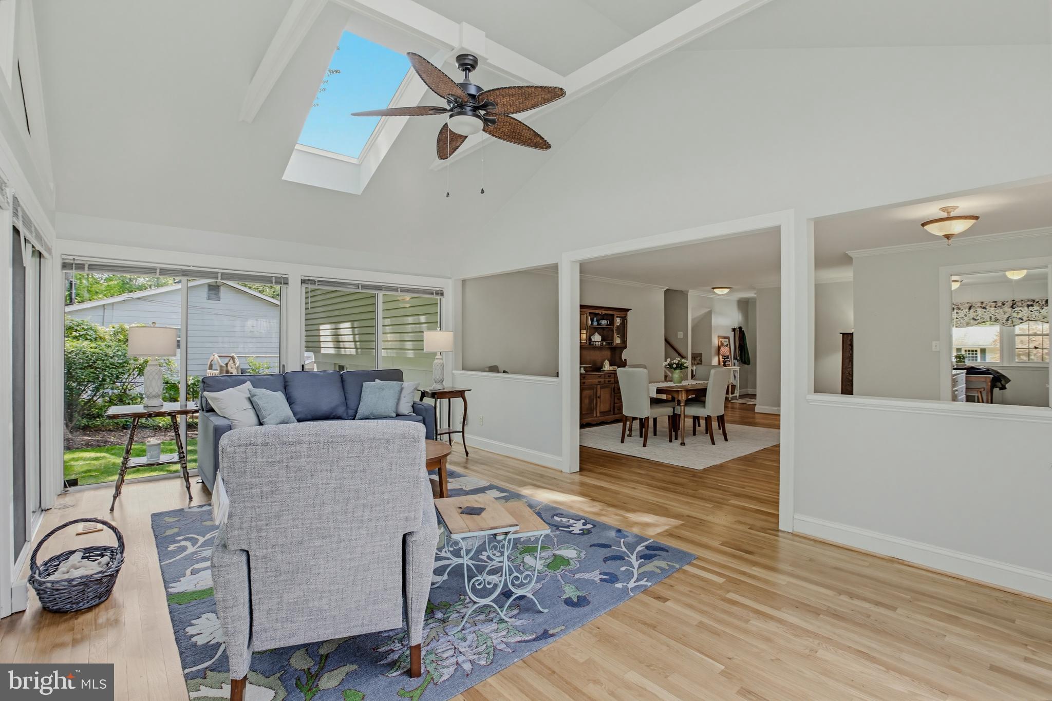 BEL PRE WOODS - Residential