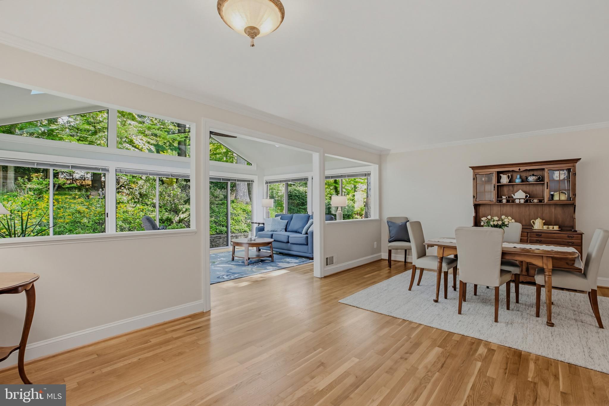 BEL PRE WOODS - Residential
