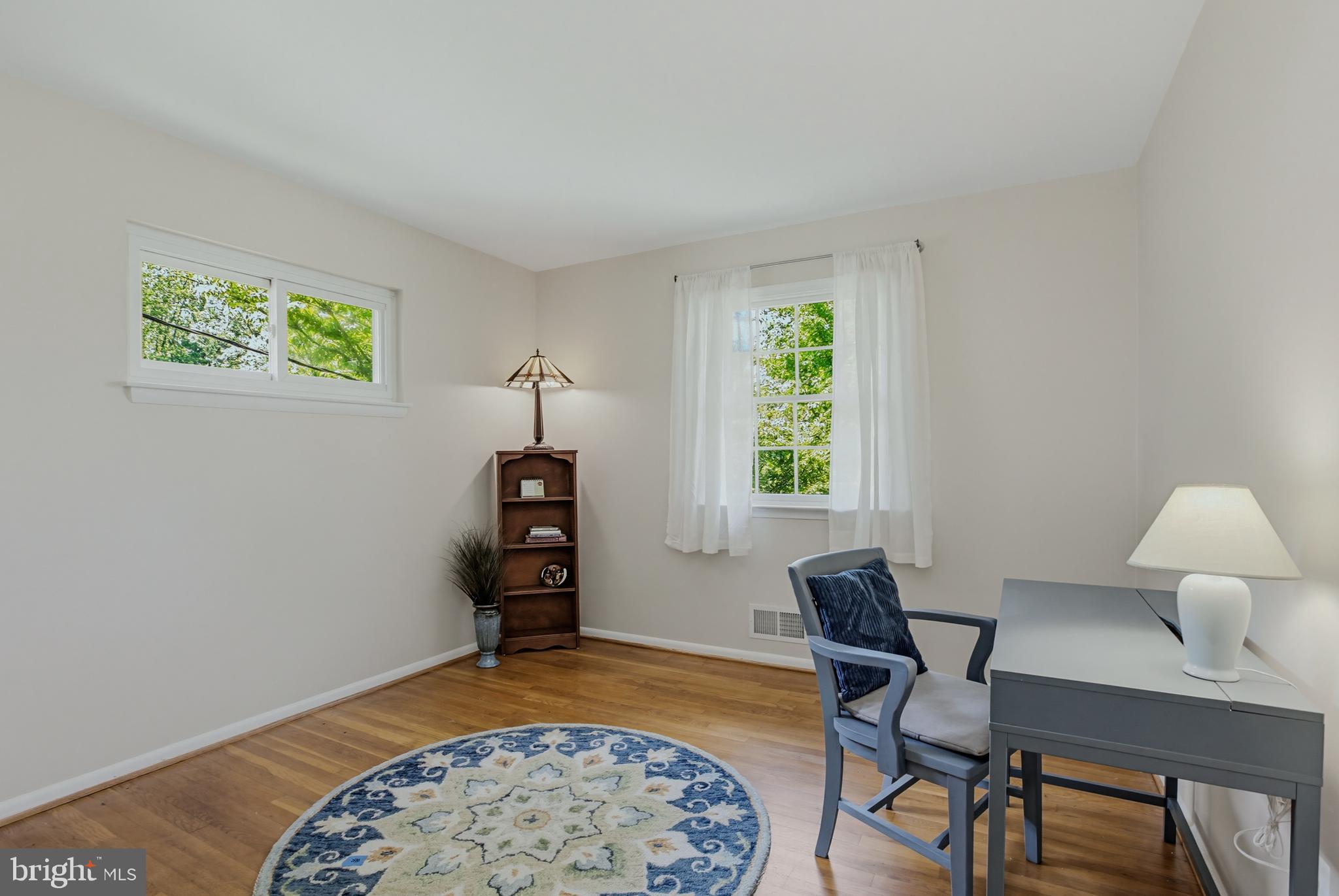 BEL PRE WOODS - Residential