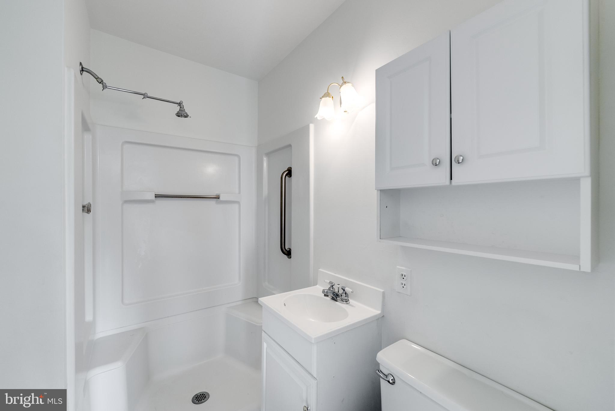 VIRGINIA KNOLLS - Residential