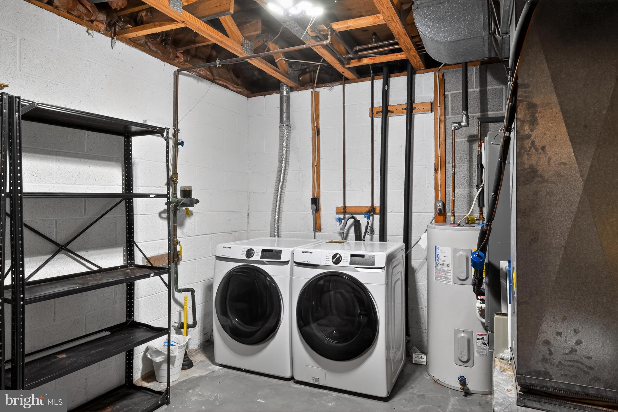 GUNNERS LAKE VILLAGE - Residential