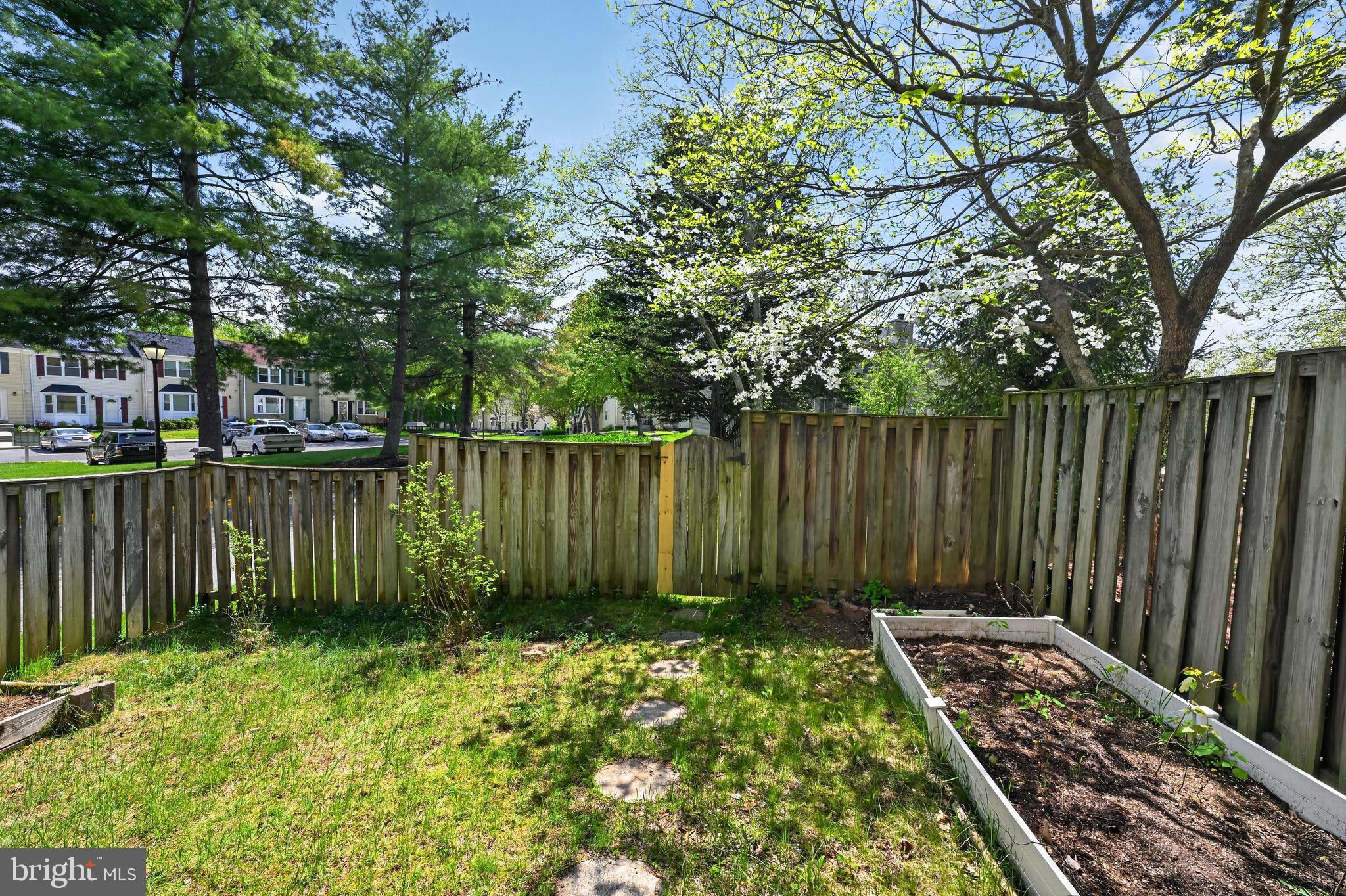 GUNNERS LAKE VILLAGE - Residential