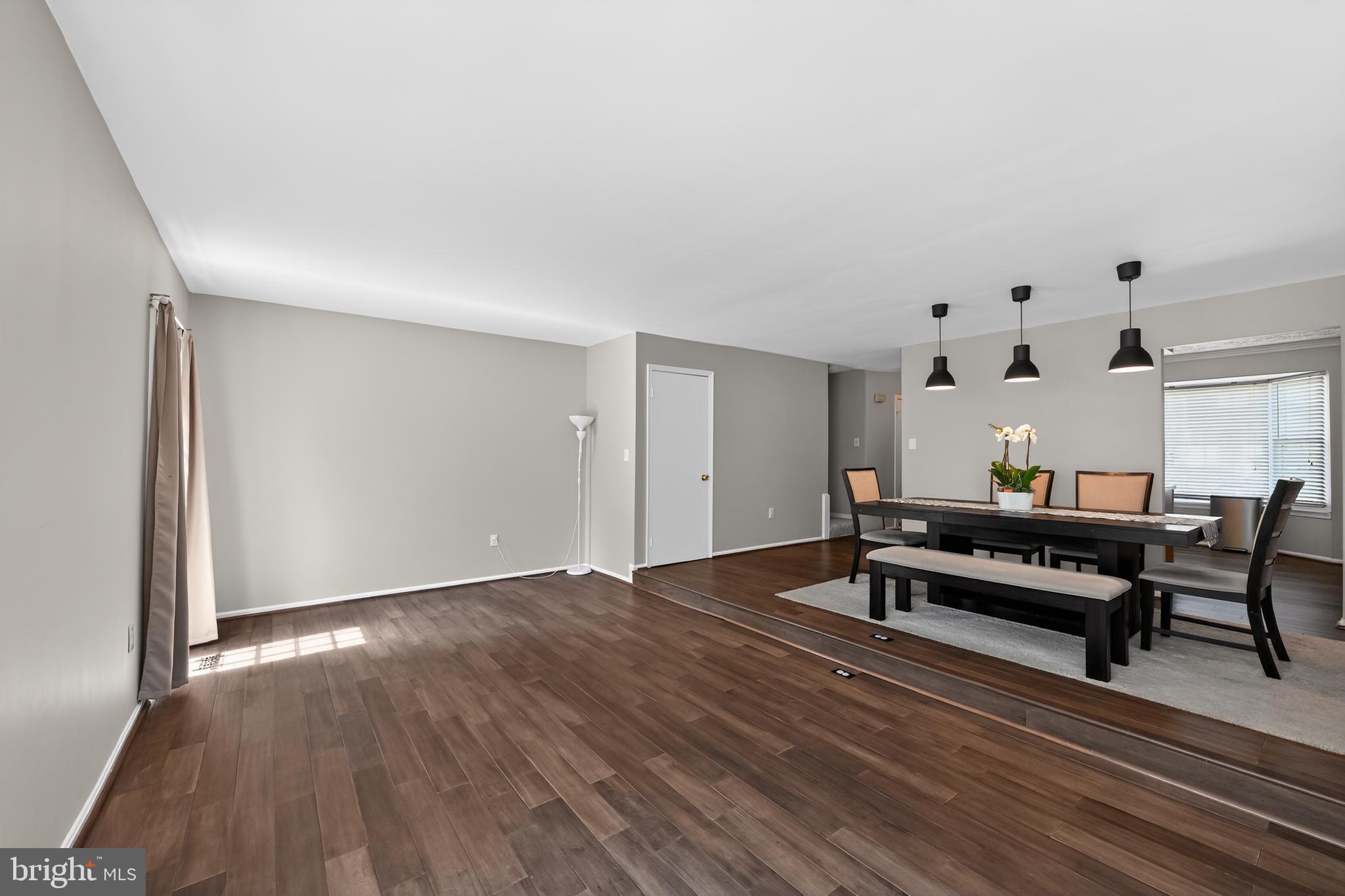 GUNNERS LAKE VILLAGE - Residential