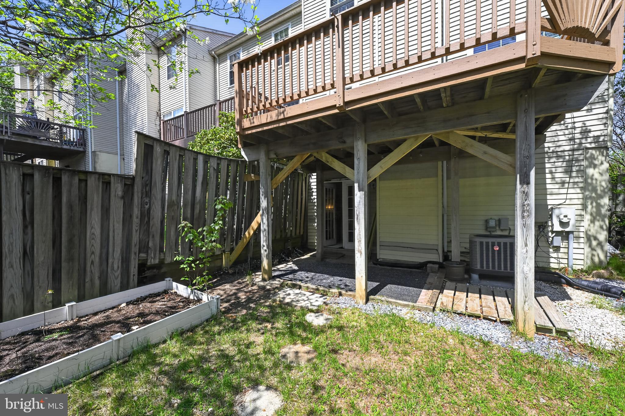 GUNNERS LAKE VILLAGE - Residential