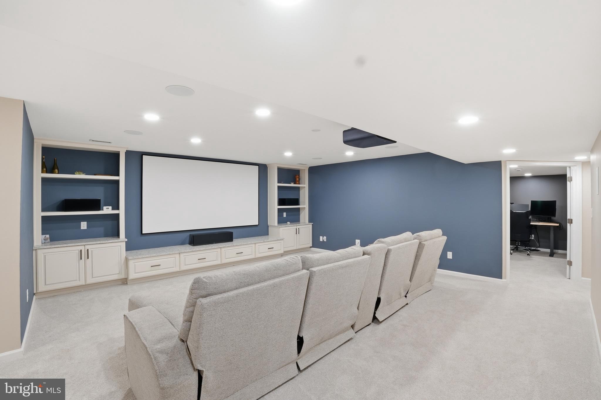 SOMERSET - Residential