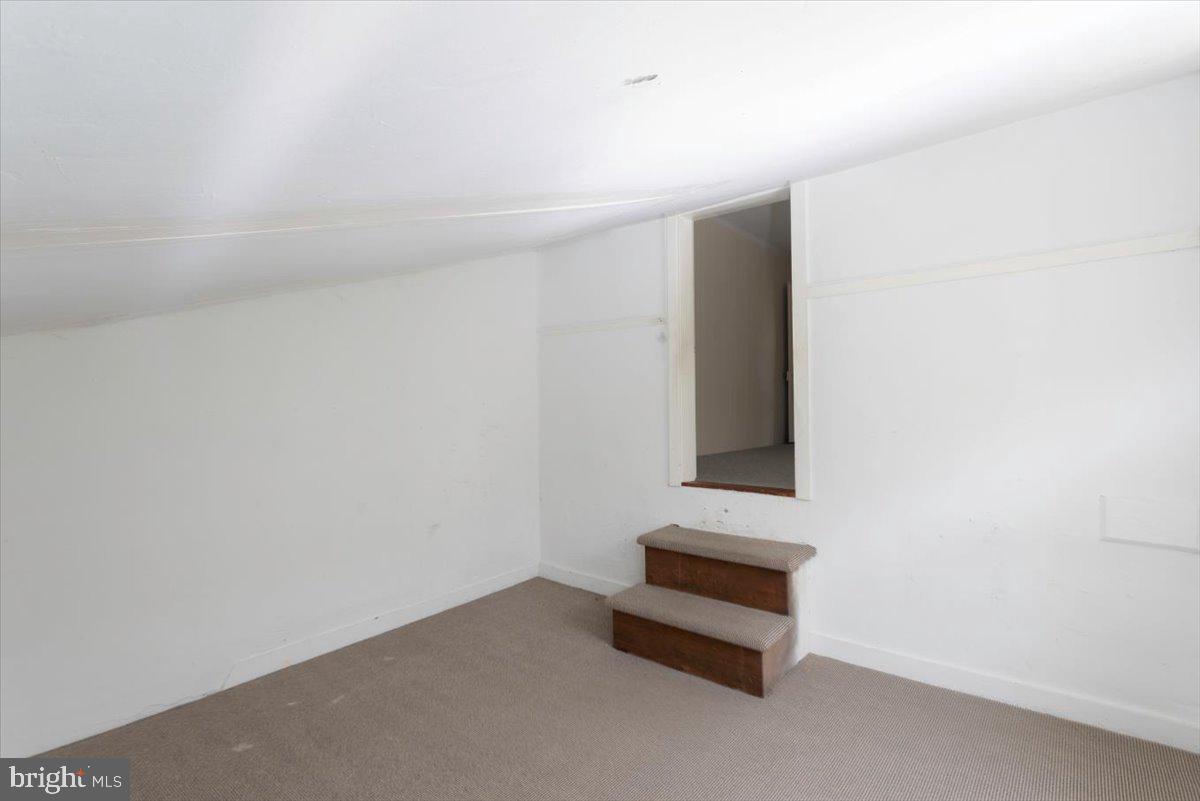 CHURCH HILL - Residential