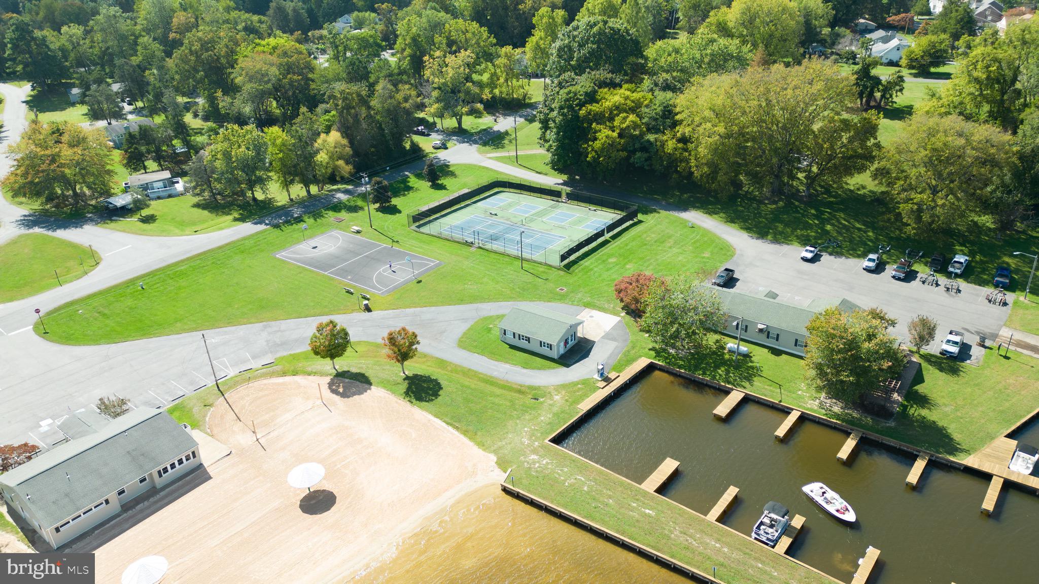 BLUE RIDGE SHORES - Land